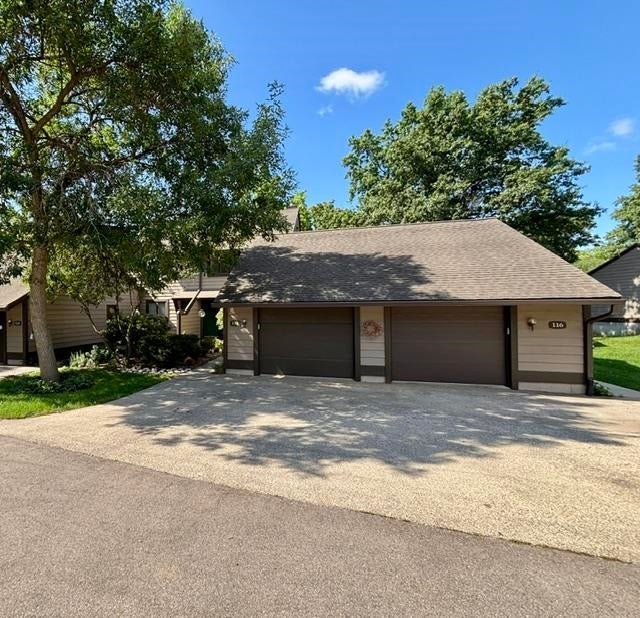 118 Glenview Court 2 — photo