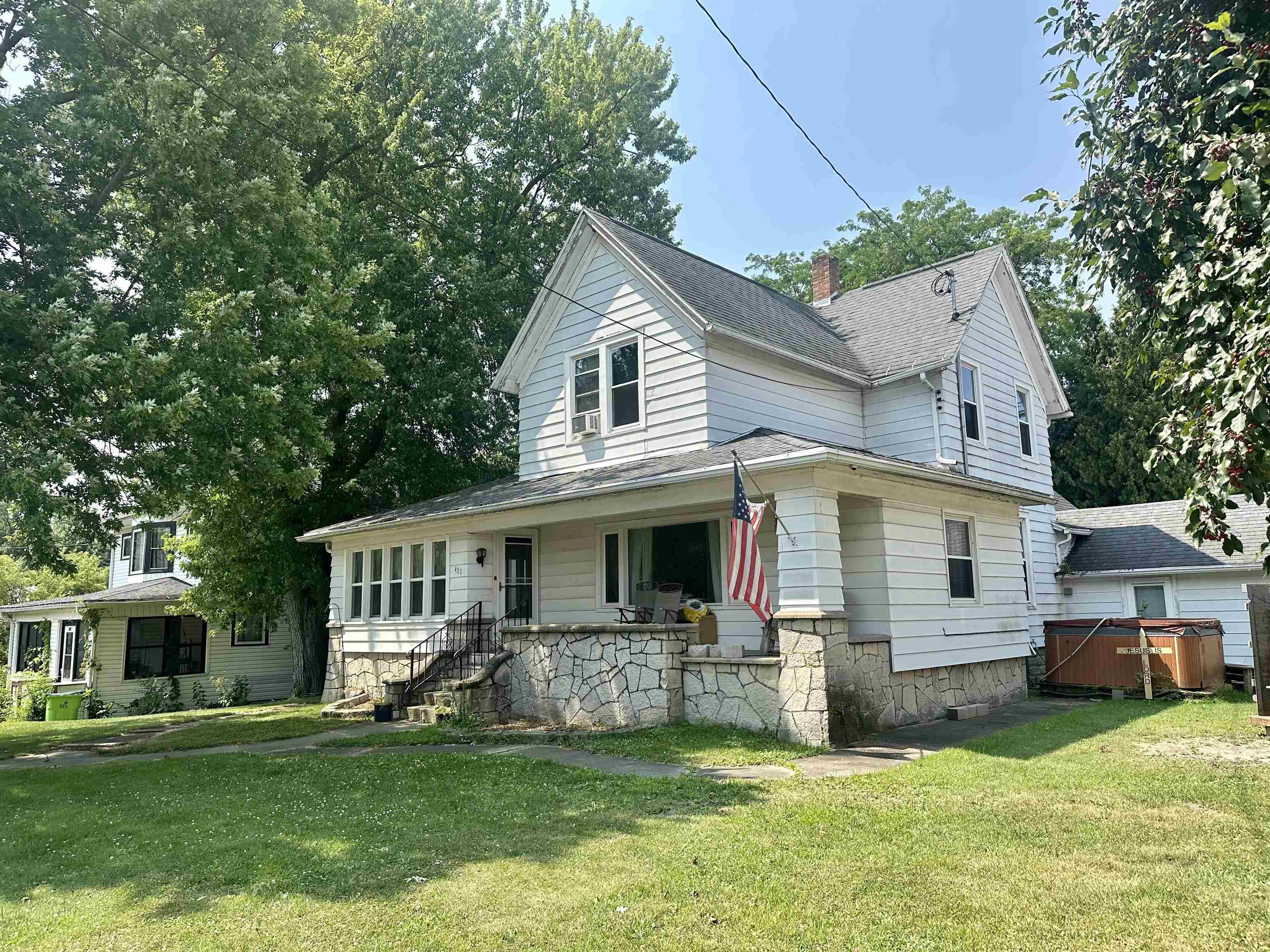 403 Main Street — photo