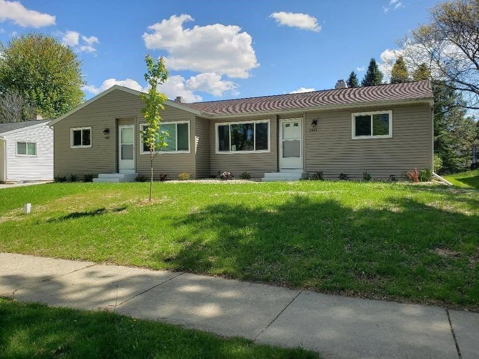 2801 Victoria Ln. Lane 1 — photo