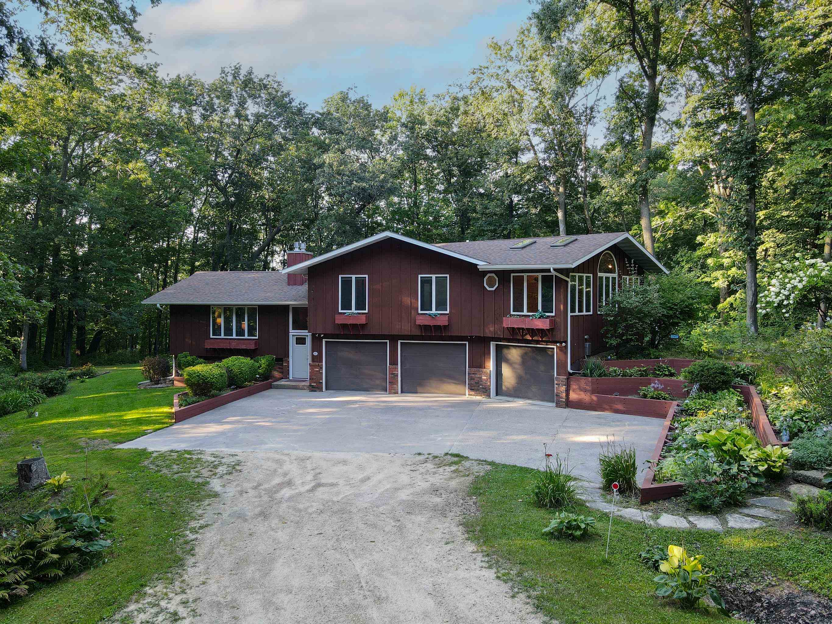 S1419 County Rd F Road — photo