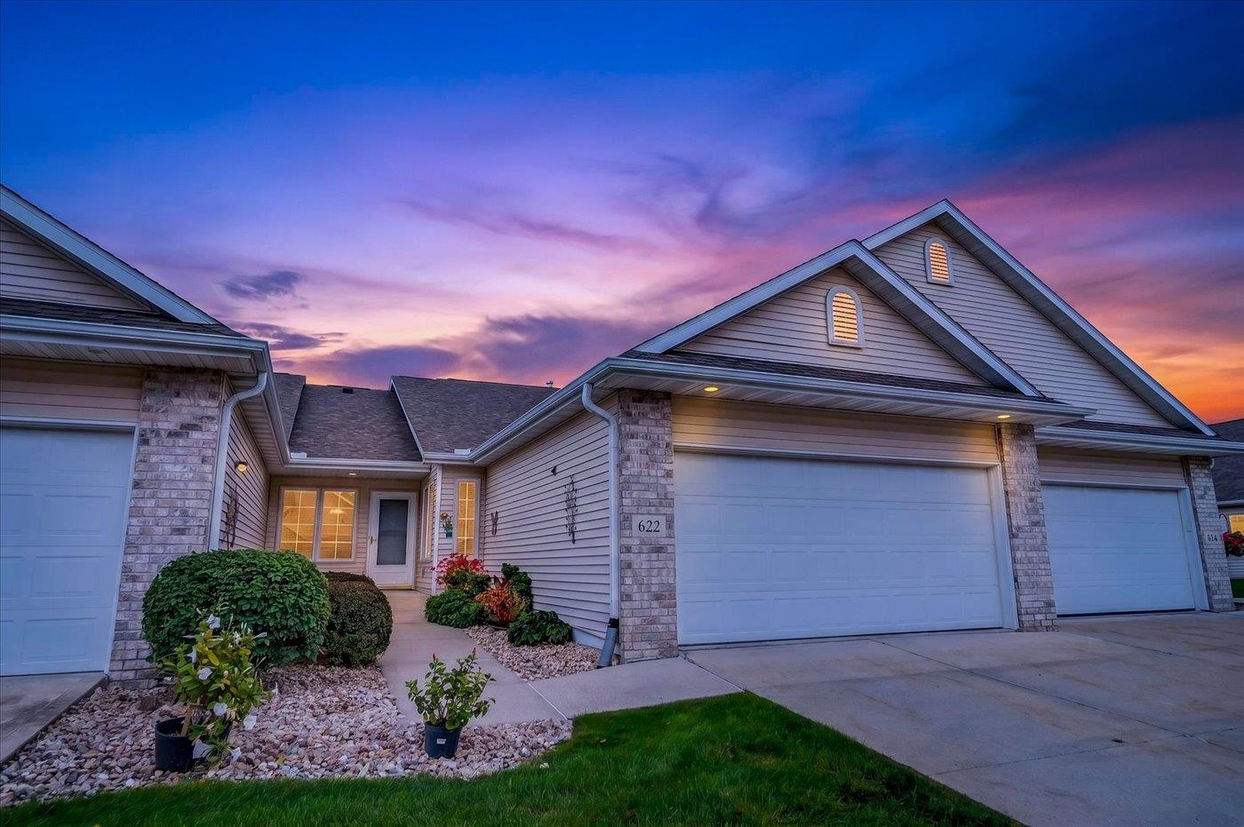 622 Springbrook Circle — photo