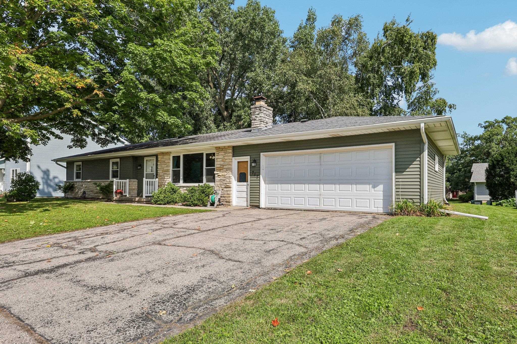 715 Collins Road, Jefferson, WI 53549 — photo 2