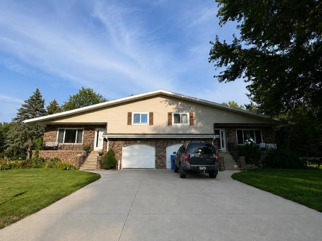 6802 Sunset Meadow Drive — photo