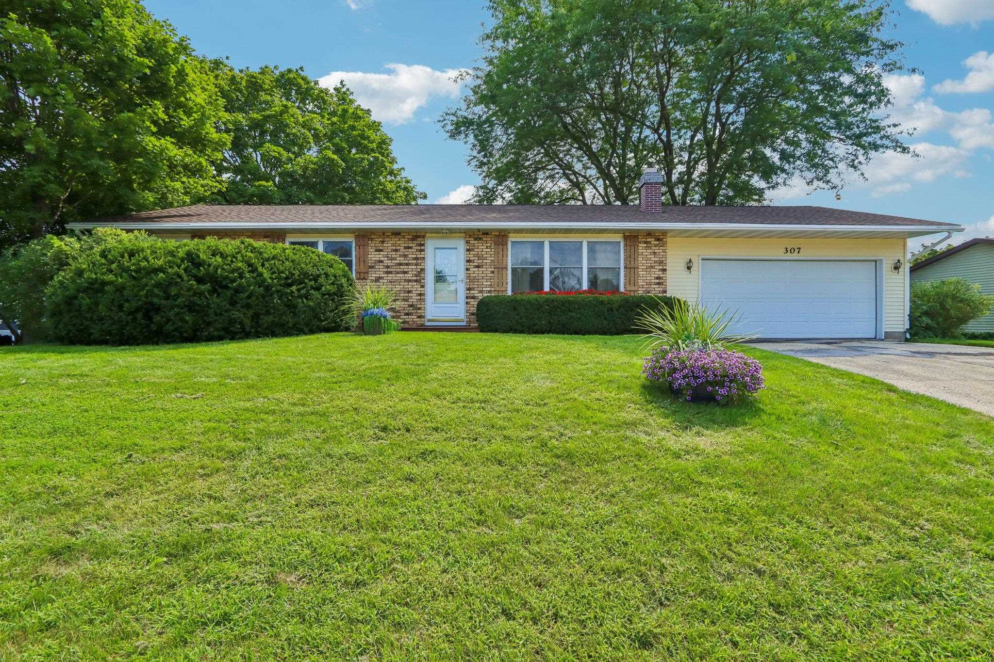 307 Meadowlark Circle — photo