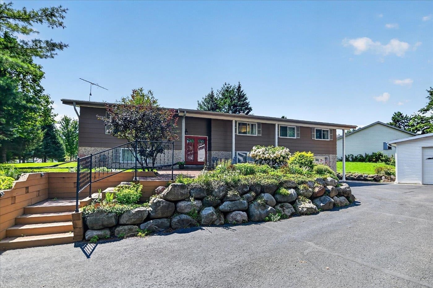 414 Jubilee Lane — photo