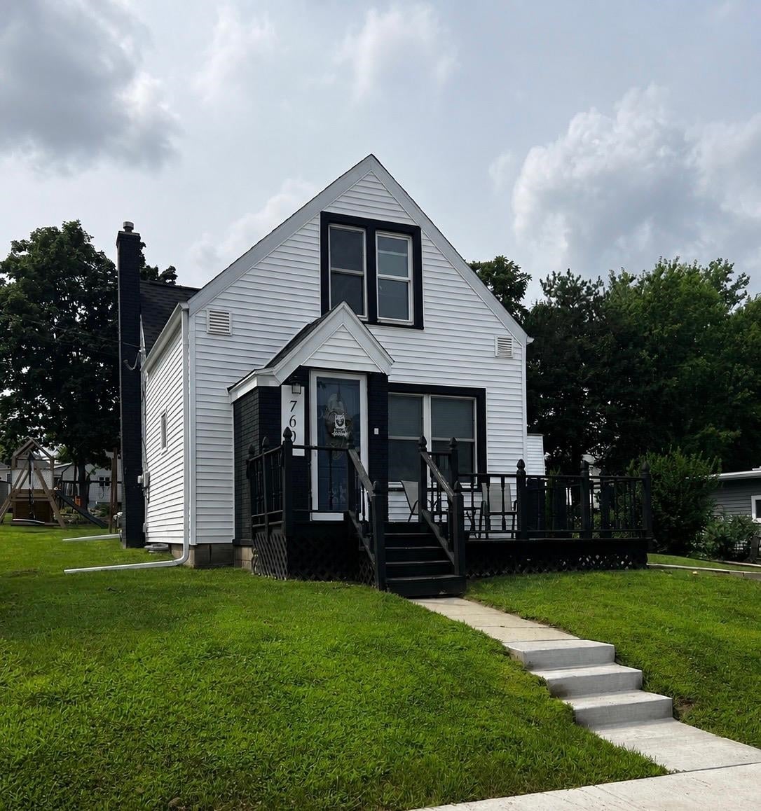 760 Grace Street — photo