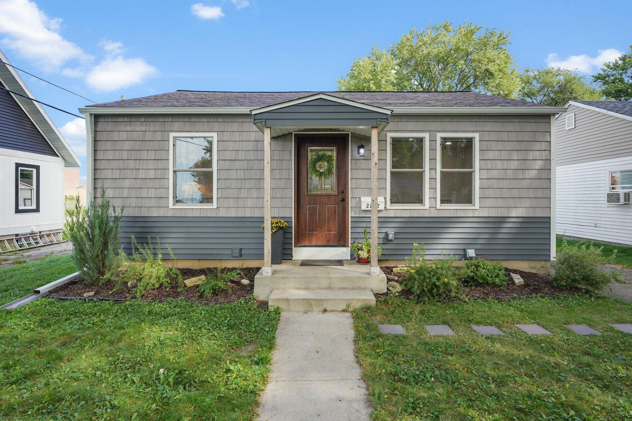 2252 Coolidge Street — photo