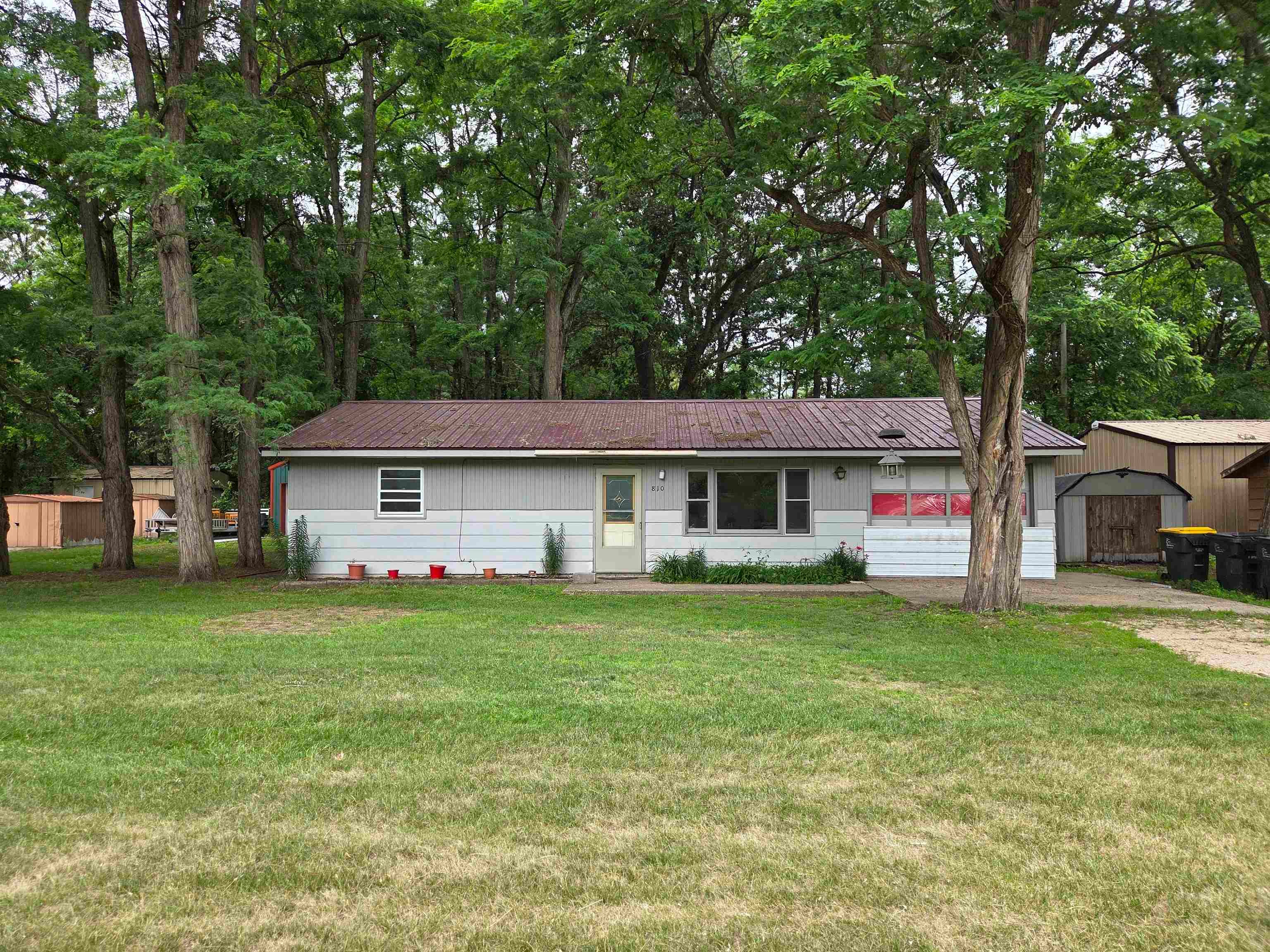 810 Locust Road — photo