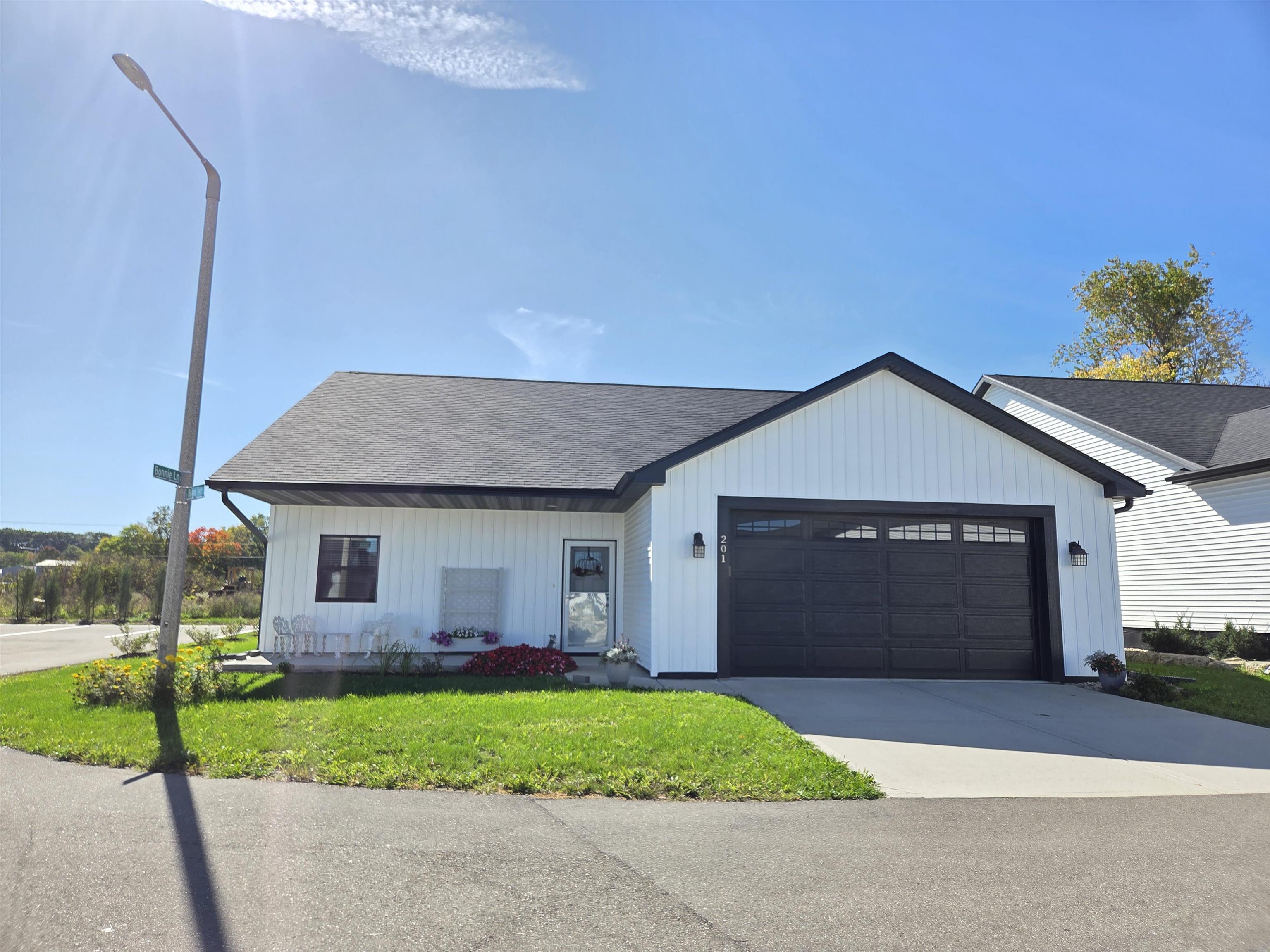 201 Boann Terrace — photo