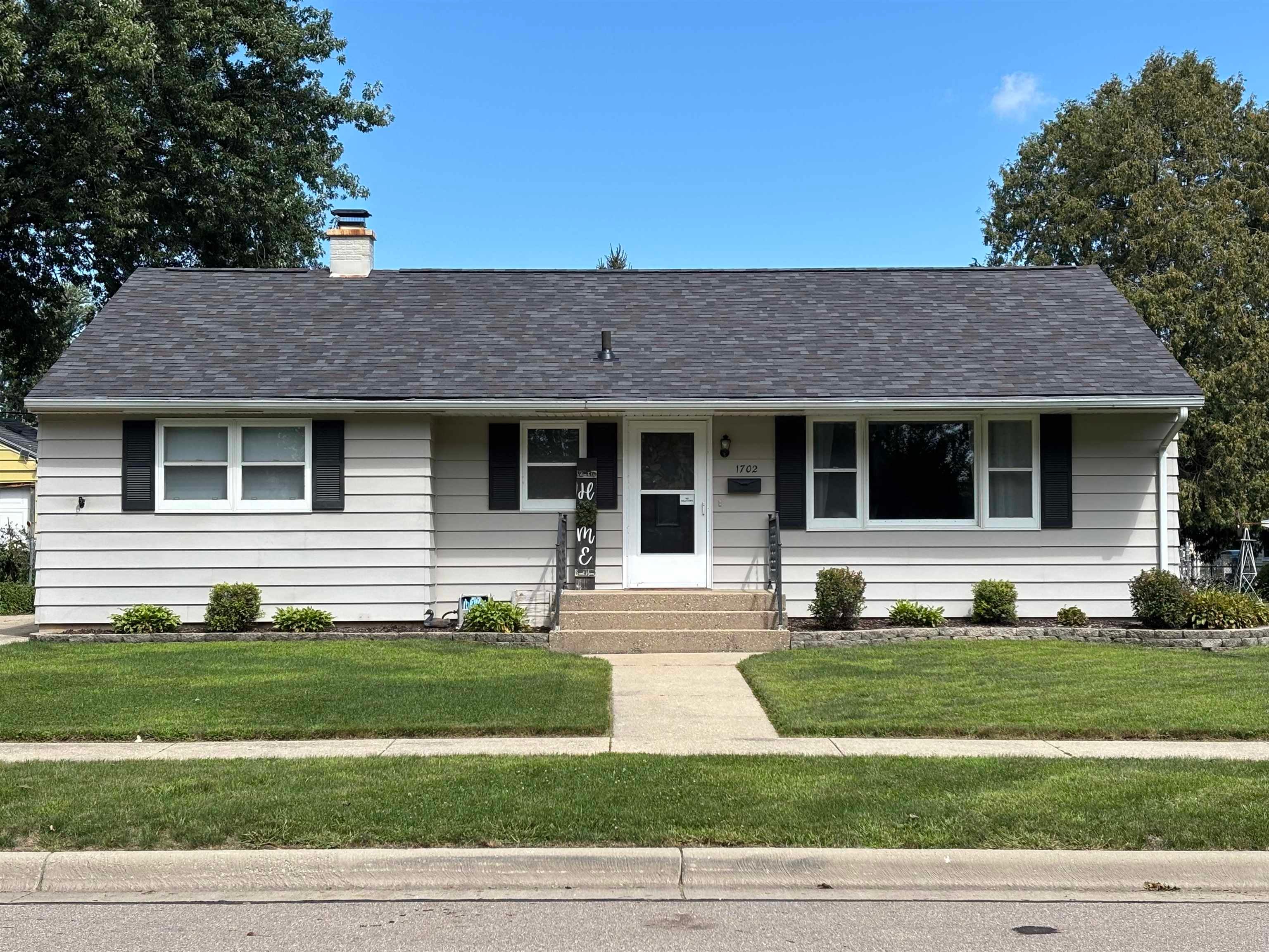 1702 Gartland Avenue — photo