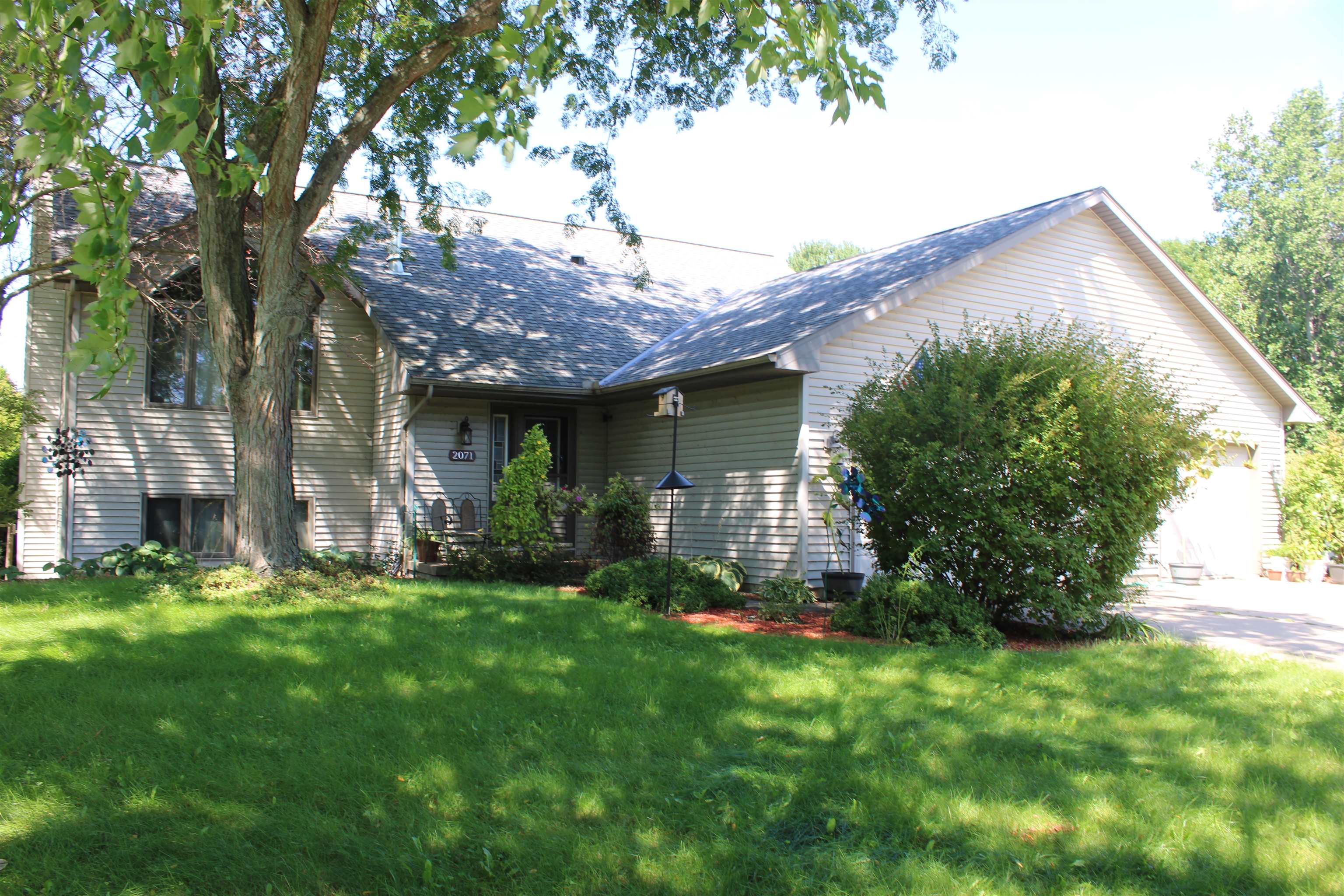 2071 Yahara Drive — photo