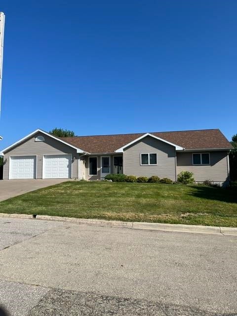 1440 Primrose Lane — photo