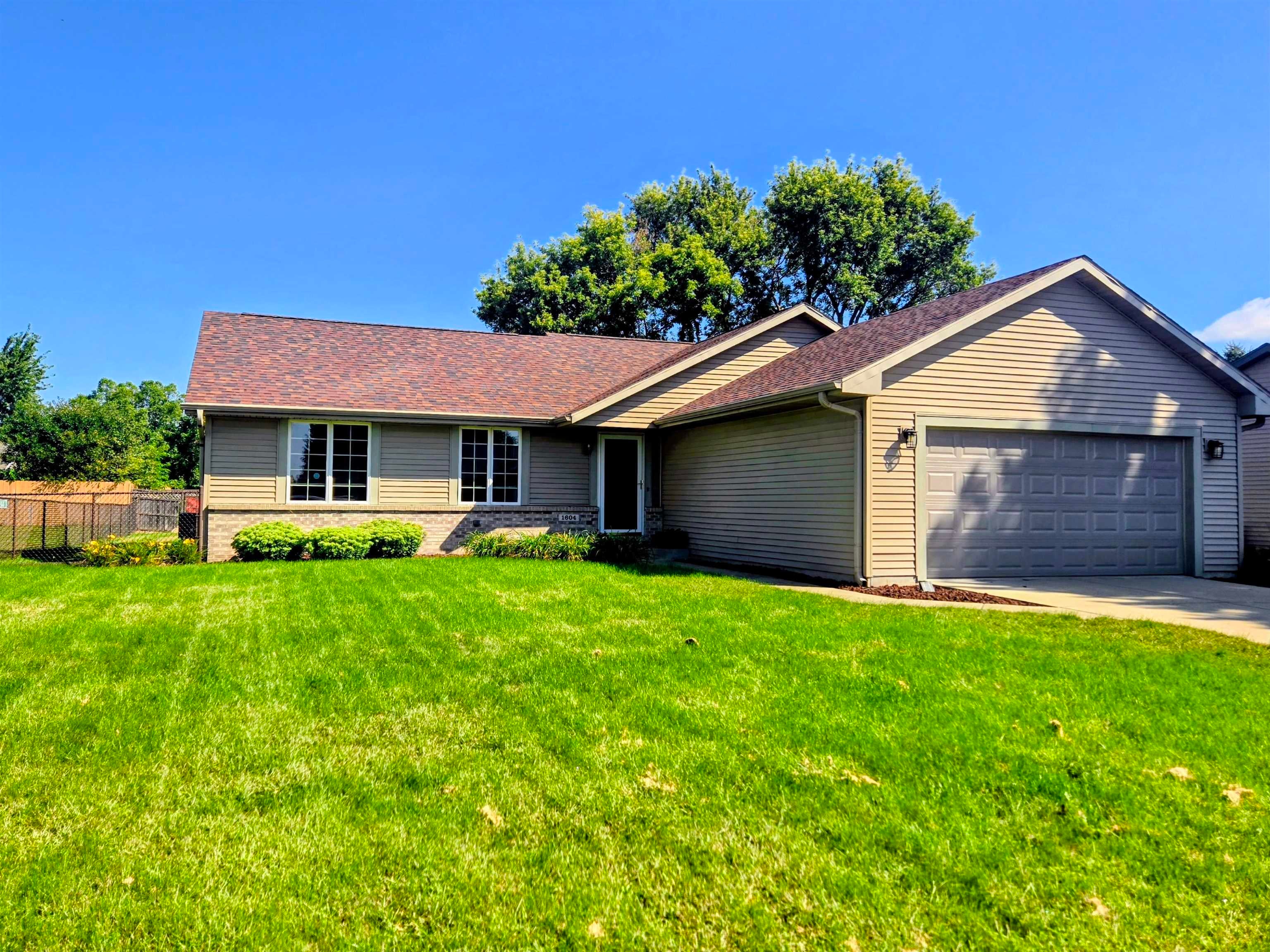 1604 Evergreen Drive — photo