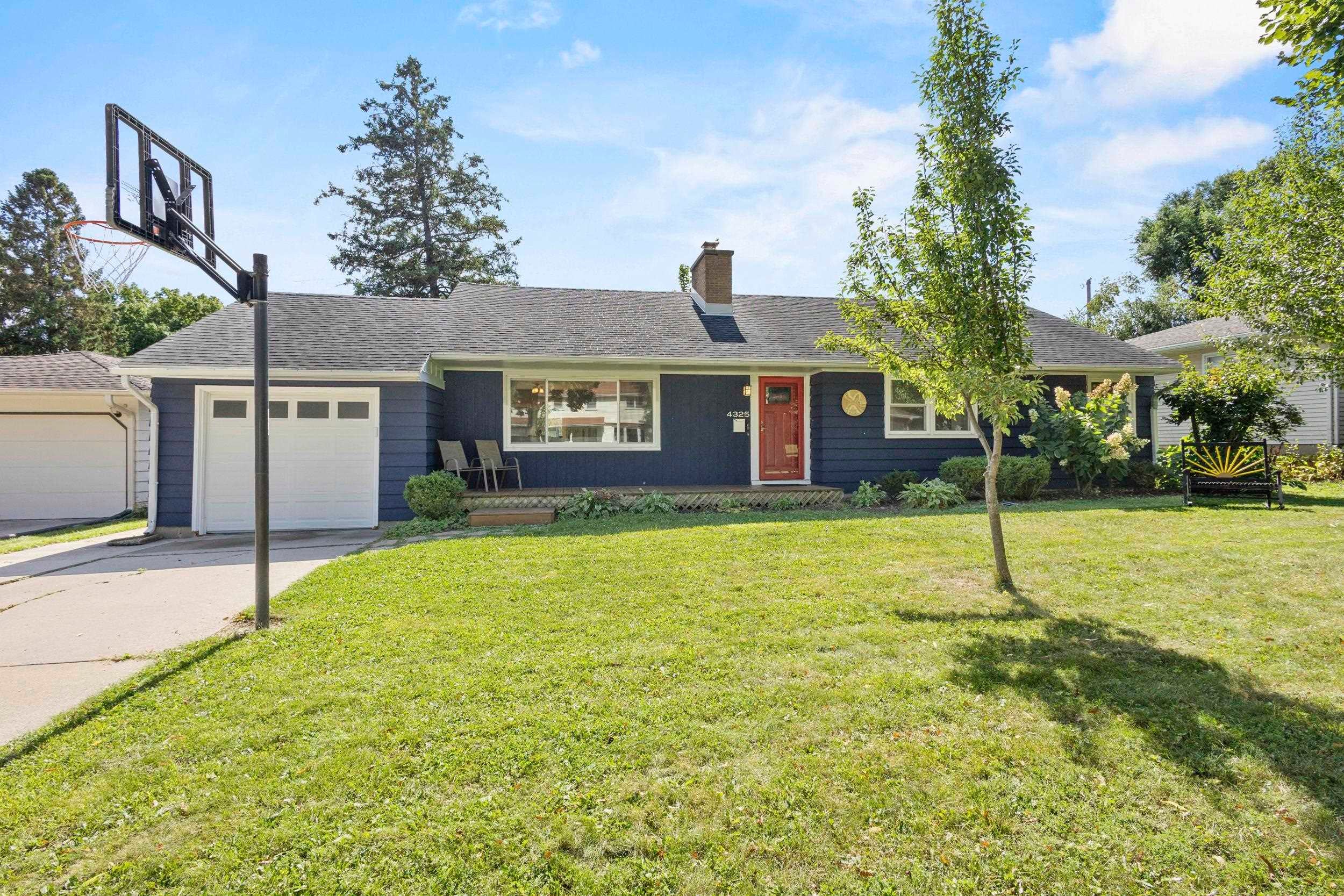4325 Travis Terrace — photo