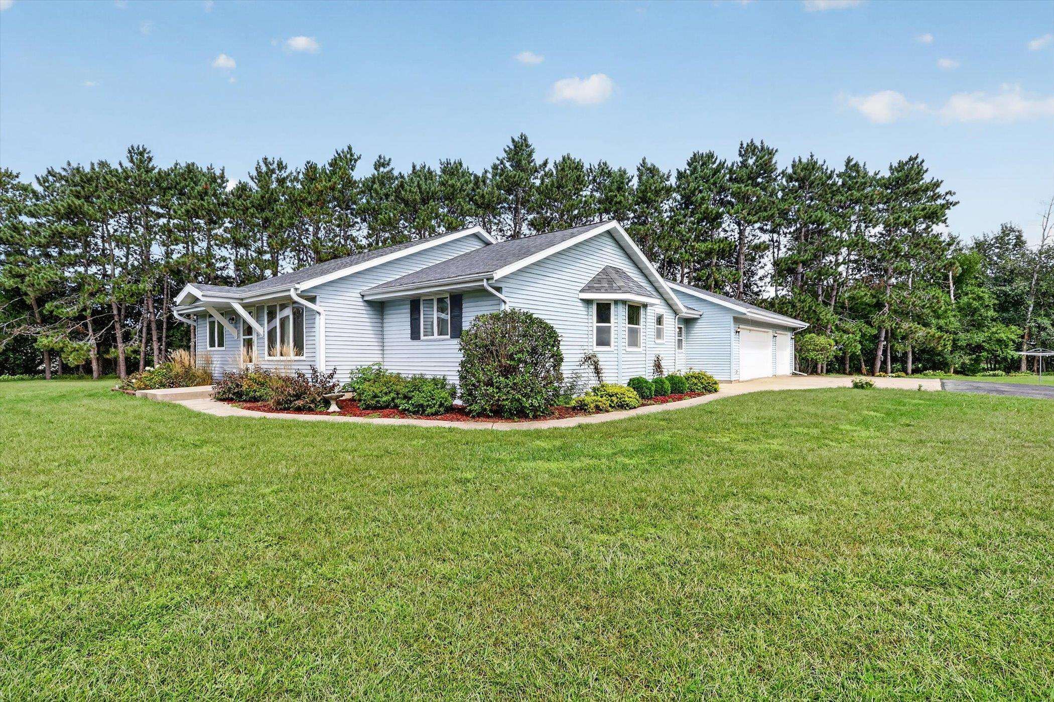 W516 Cozee Lane, Decatur, WI 53520 — photo 2