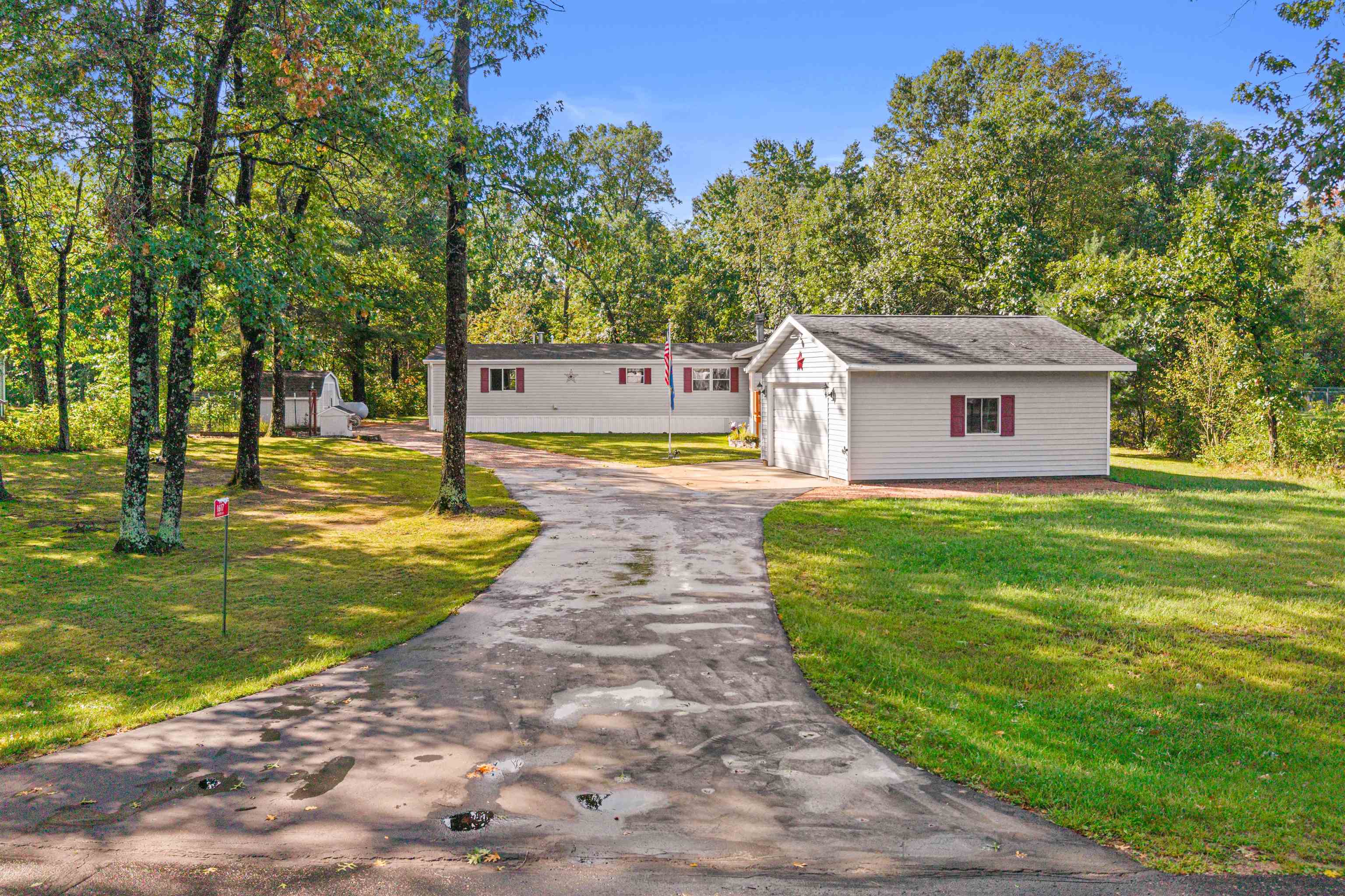 1617 Archer Lane — photo