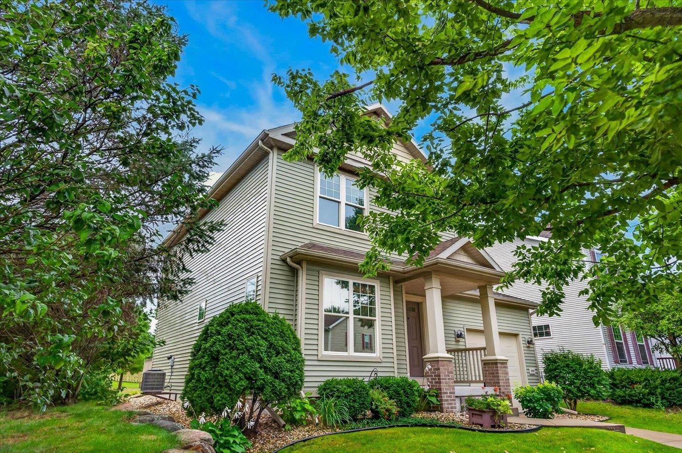 6909 Country Lane — photo