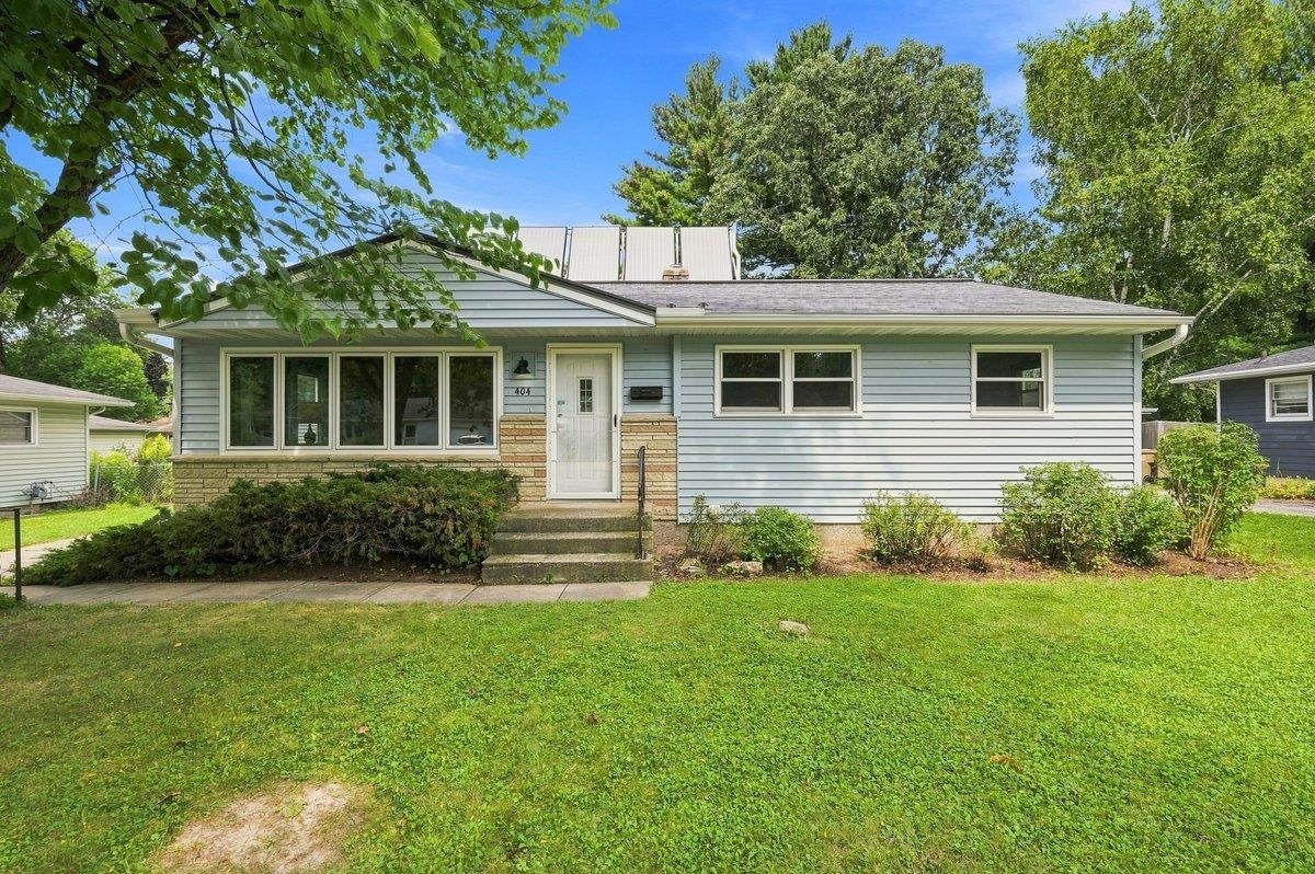 404 Tompkins Drive — photo