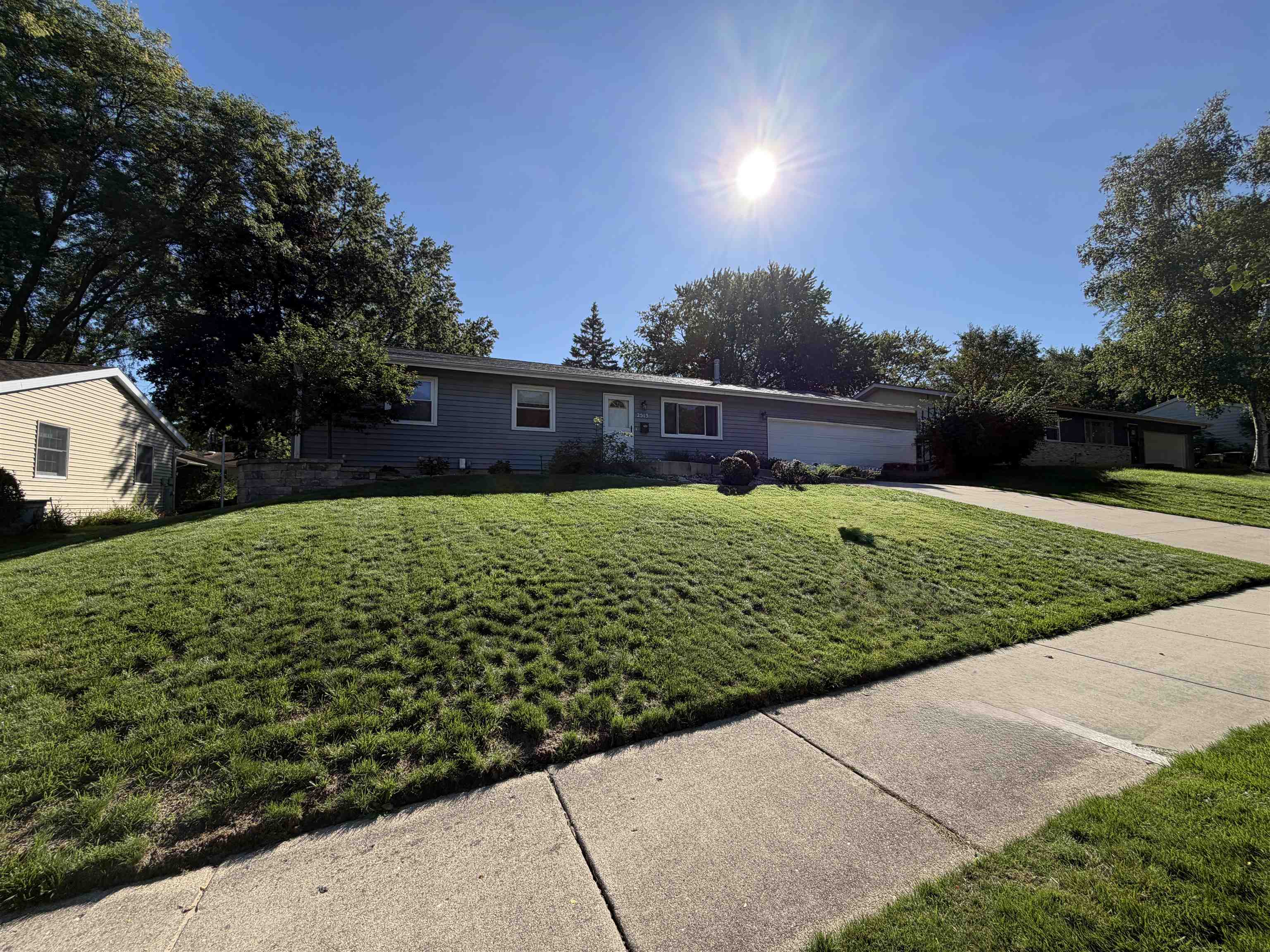2513 Sara Road — photo