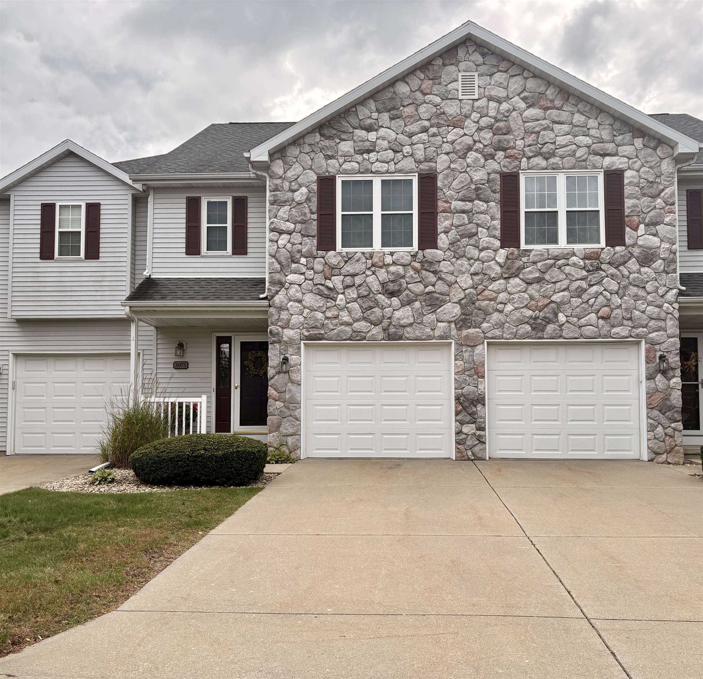 3075 Wyndham Drive — photo