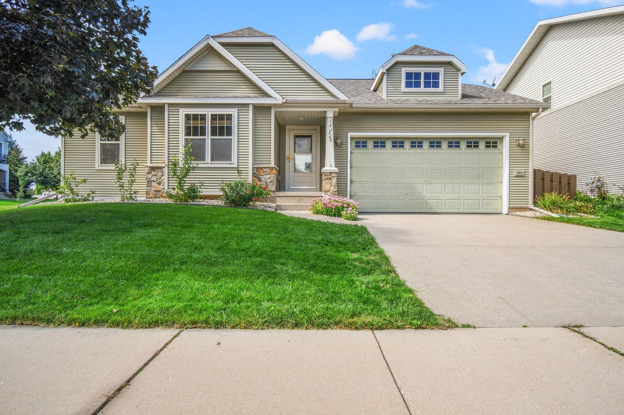 250 Wind Stone Drive — photo