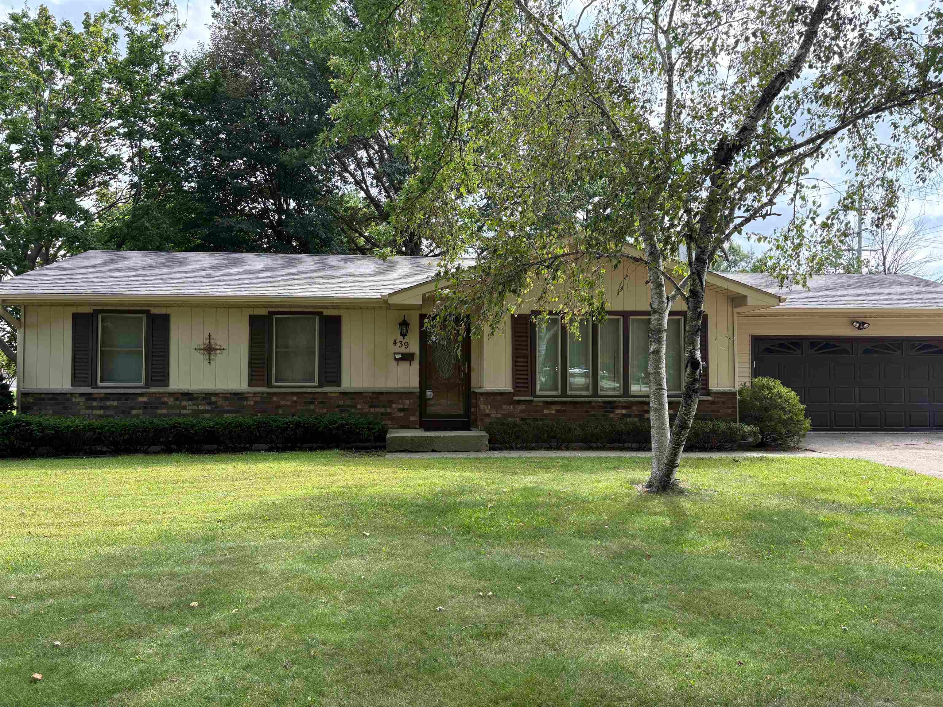 439 Higgins Drive — photo