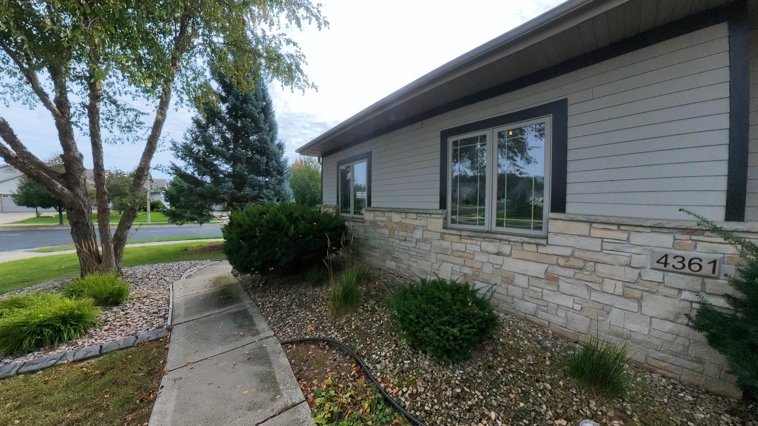 4361 Wren Court — photo