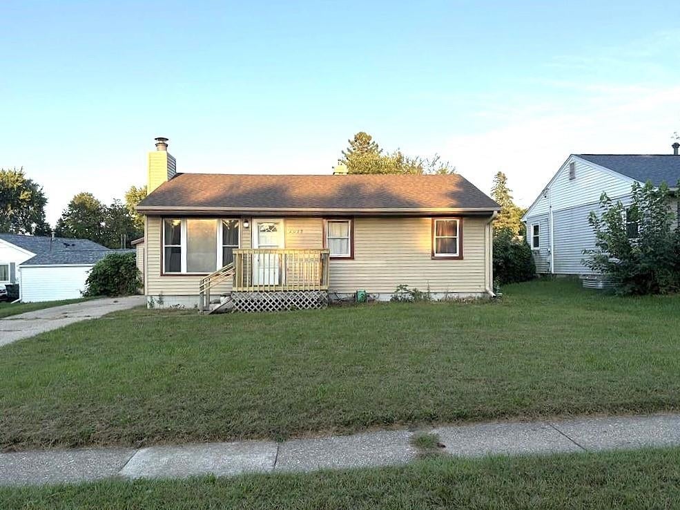 2015 Pioneer Drive — photo