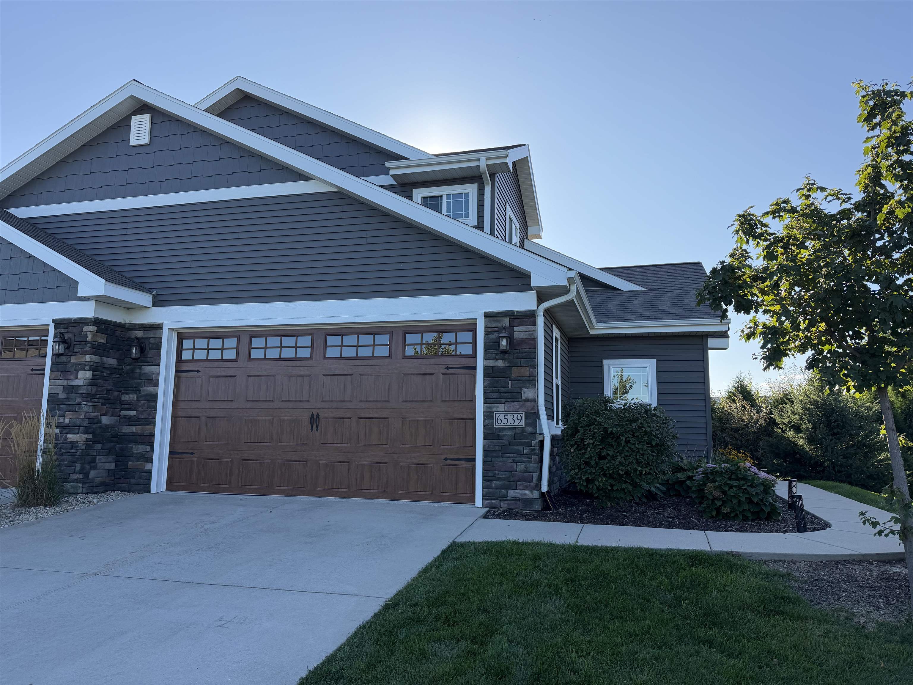6539 Cortland Park Drive — photo