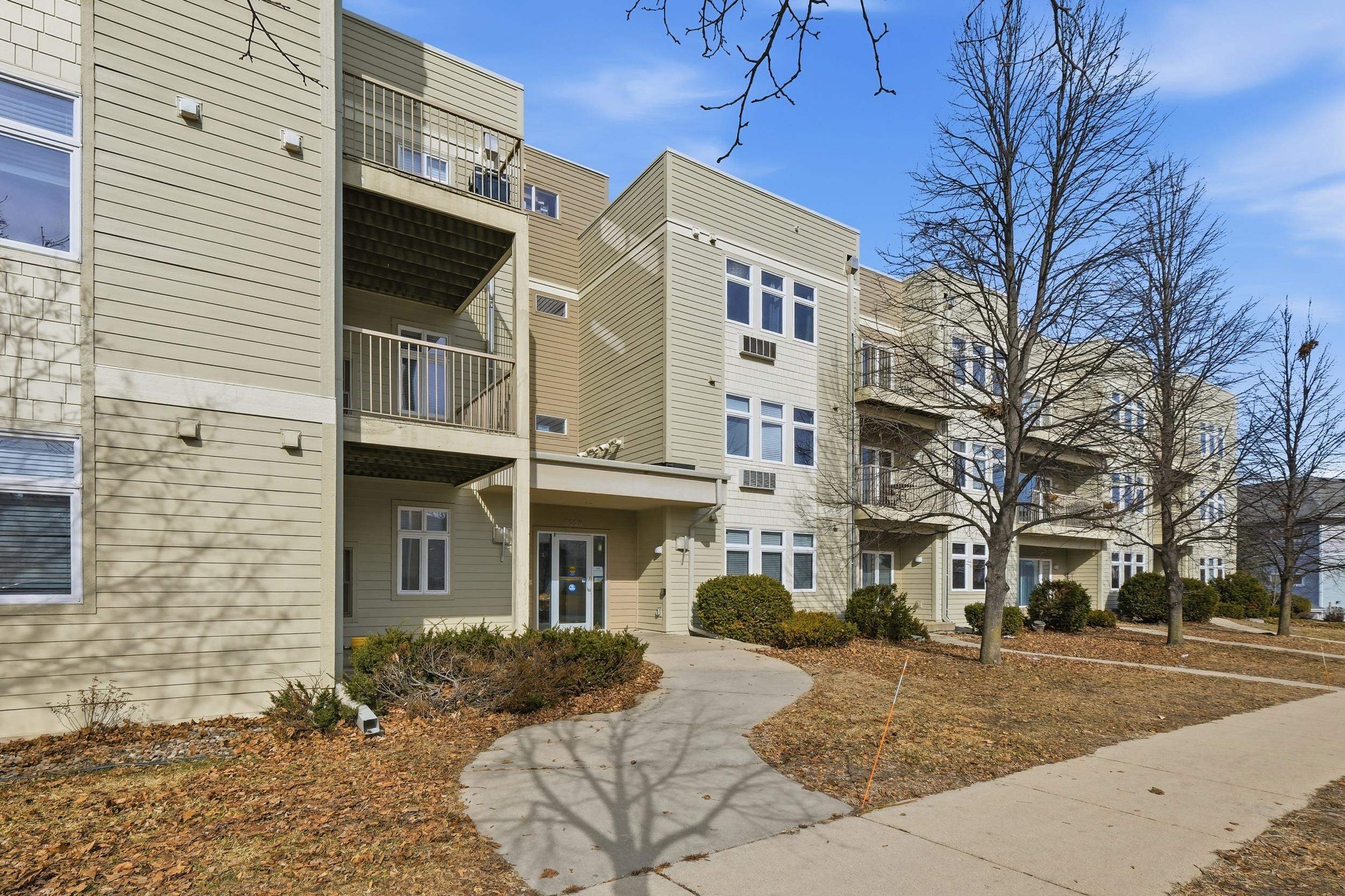 8206 Starr Grass Drive 204 — photo