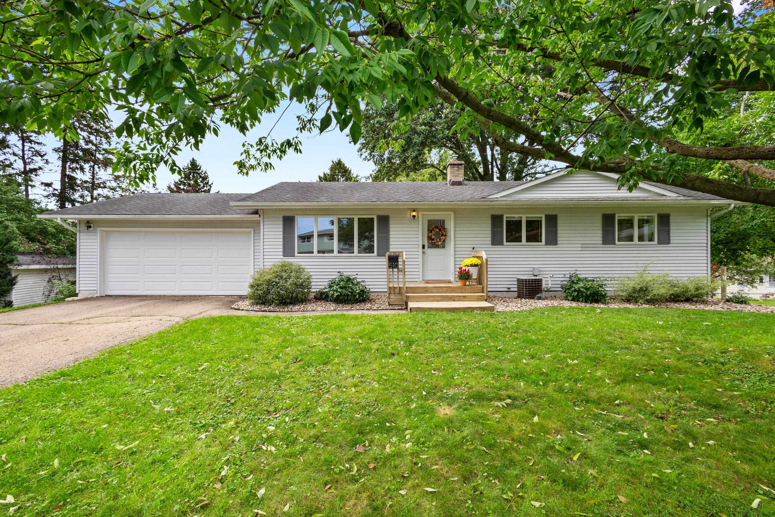 510 Westlawn Circle — photo