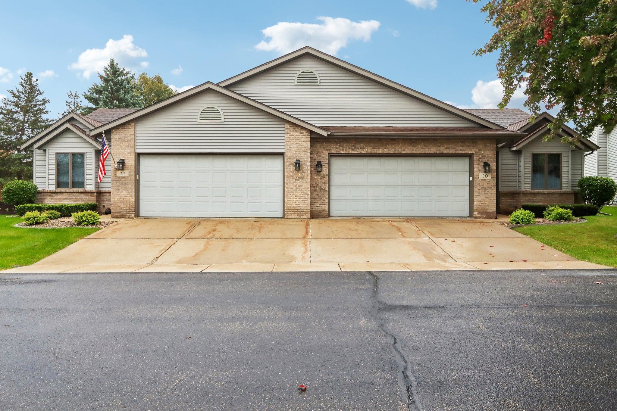 20 Village Homes Drive — photo