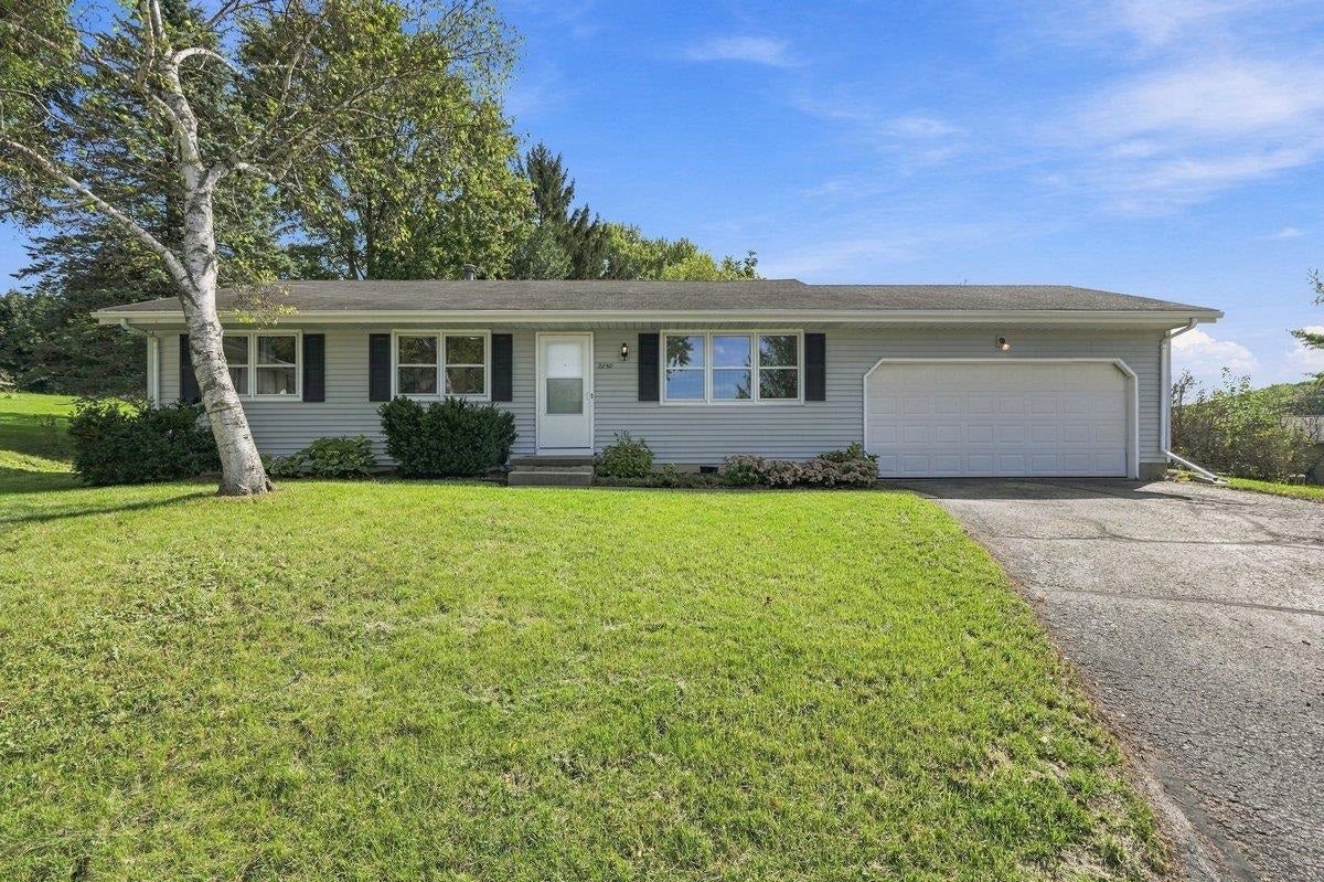 2750 Sunset Court — photo