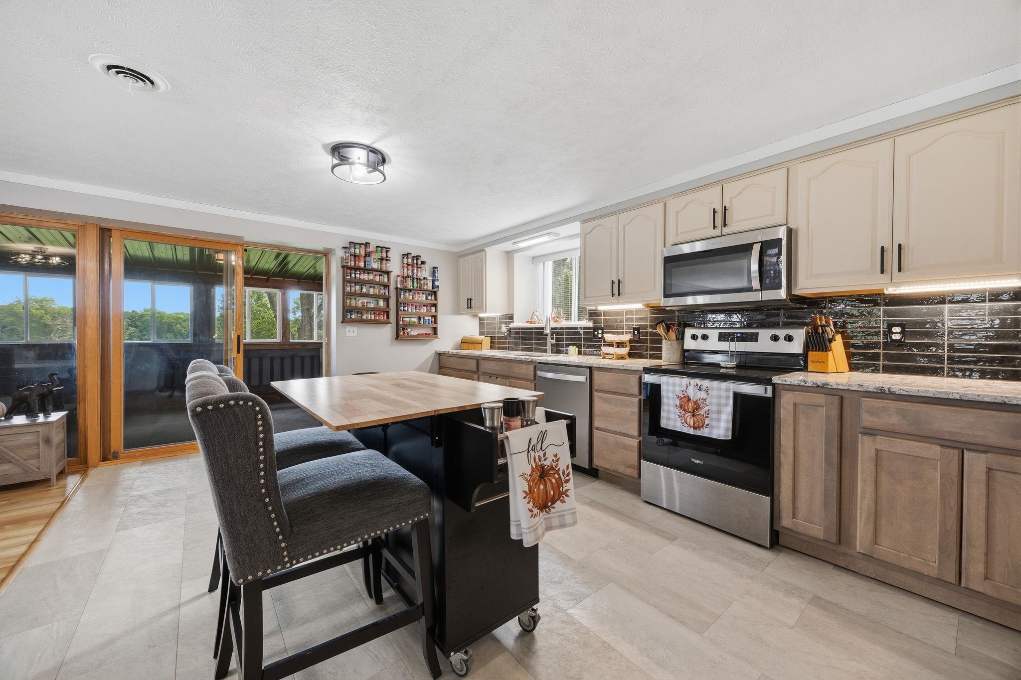 1509 Hackett Street, Beloit, WI 53511 — photo 3