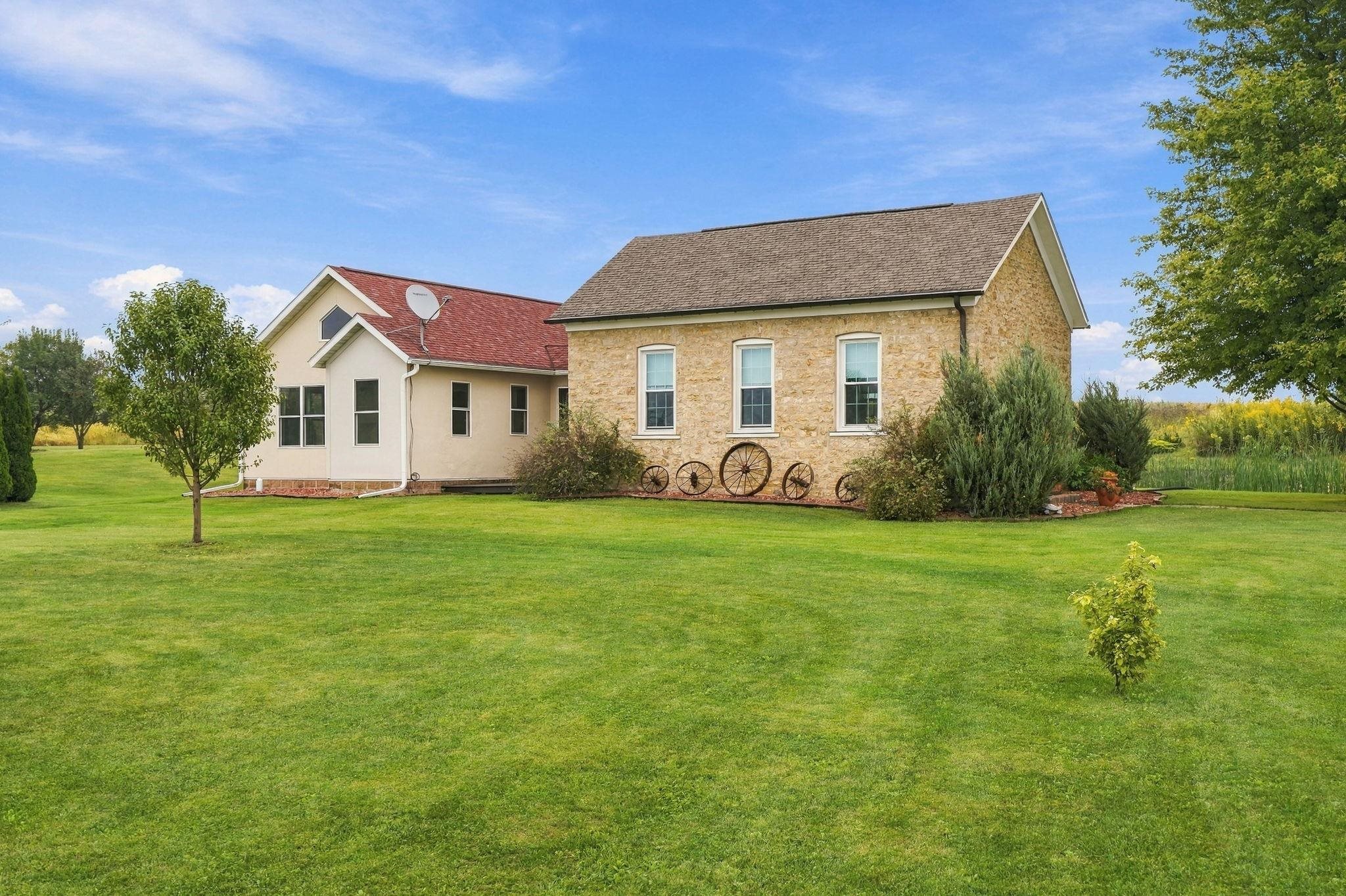 3010 County Road U Road — photo