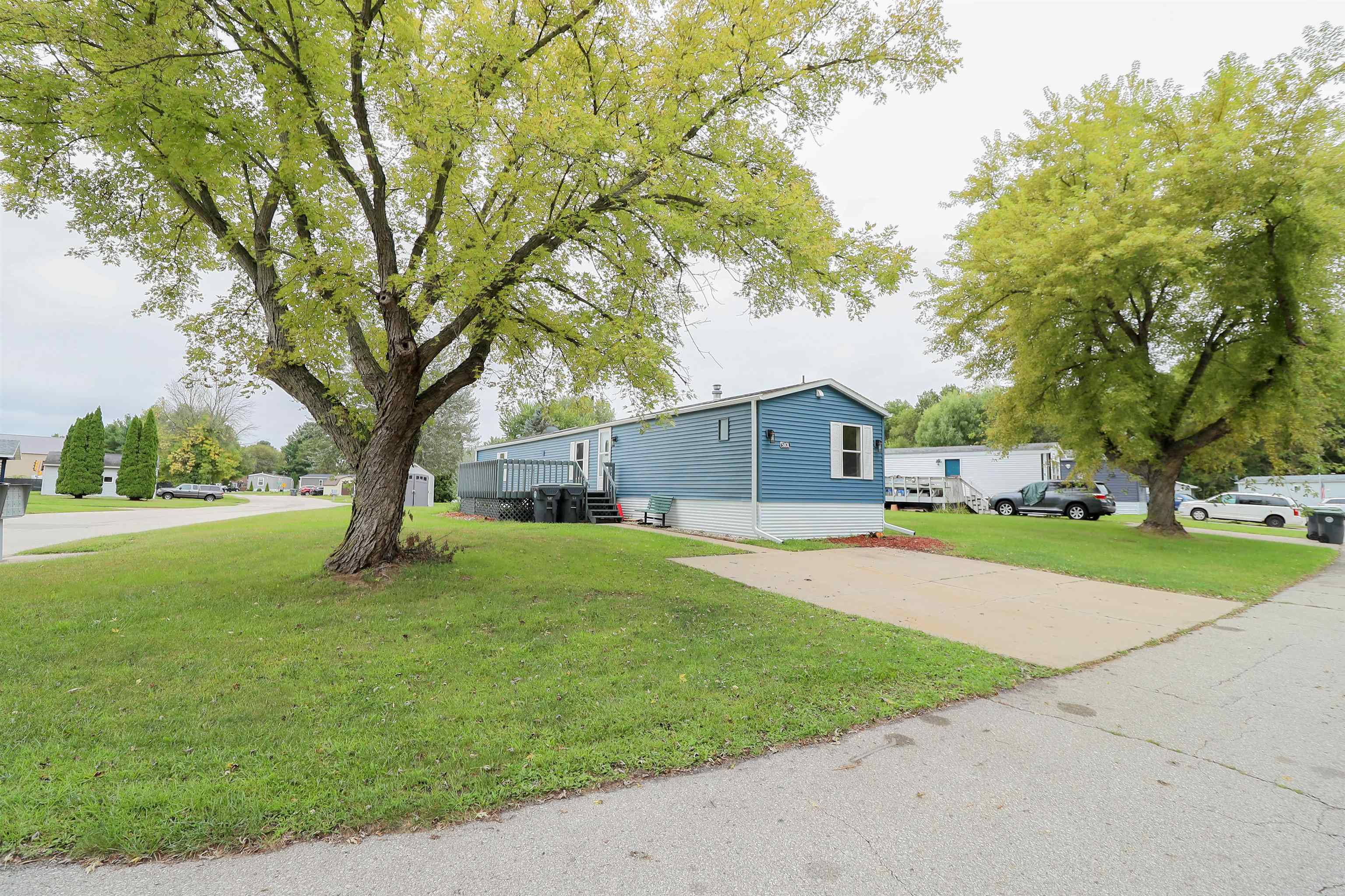 5101 Whippoorwill Lane — photo