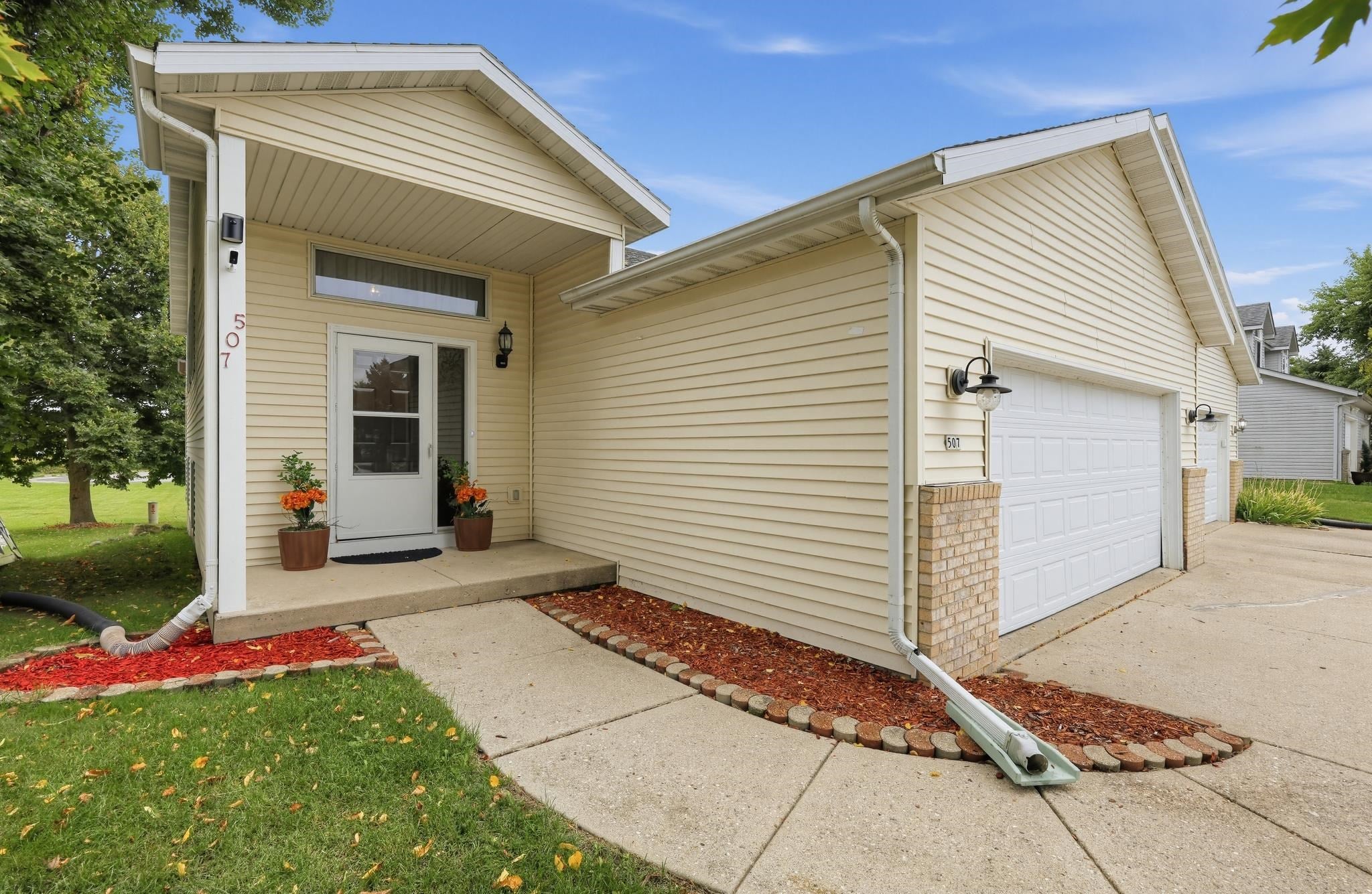 507 Trailside Drive — photo