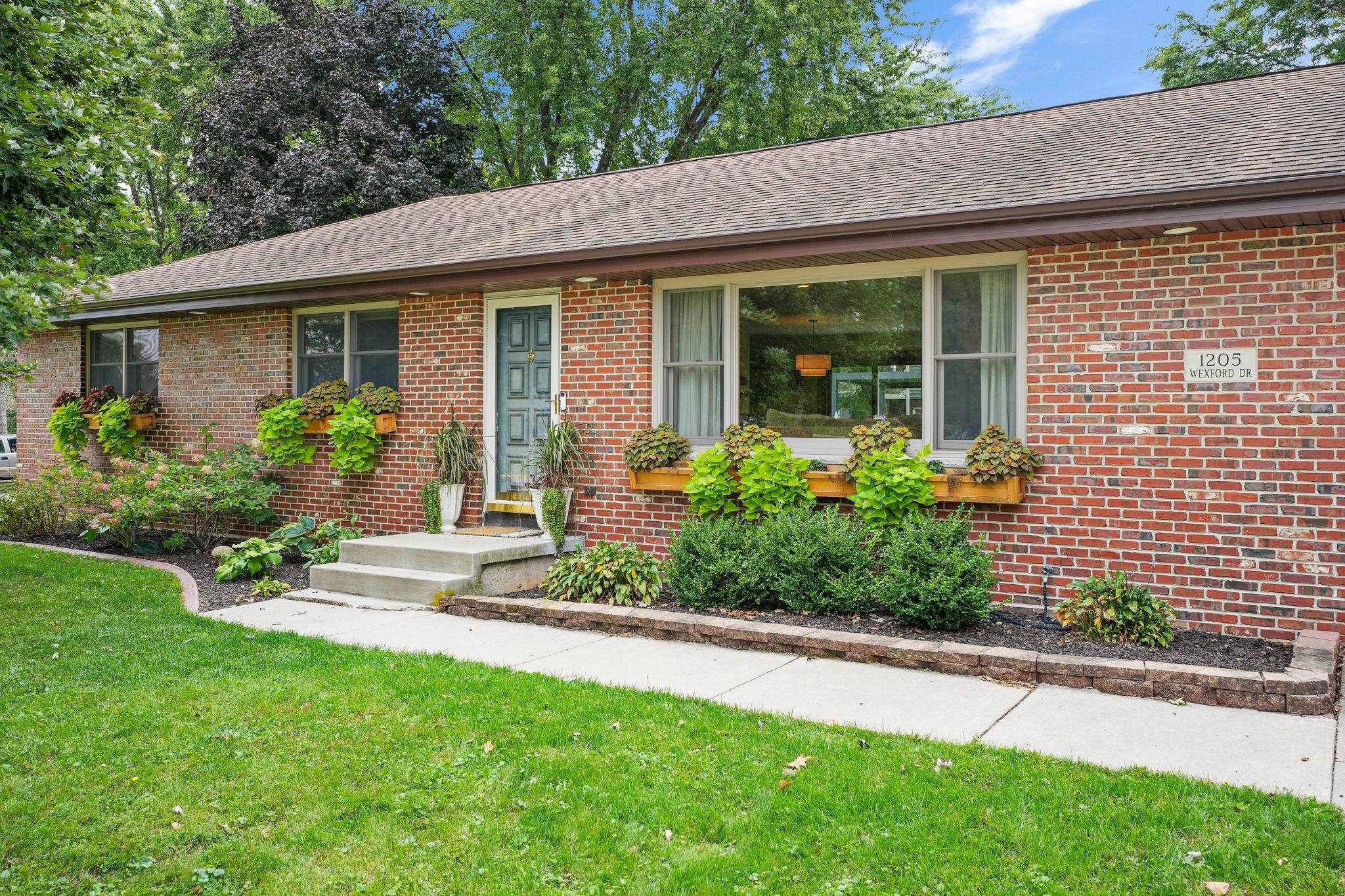 1205 Wexford Drive — photo