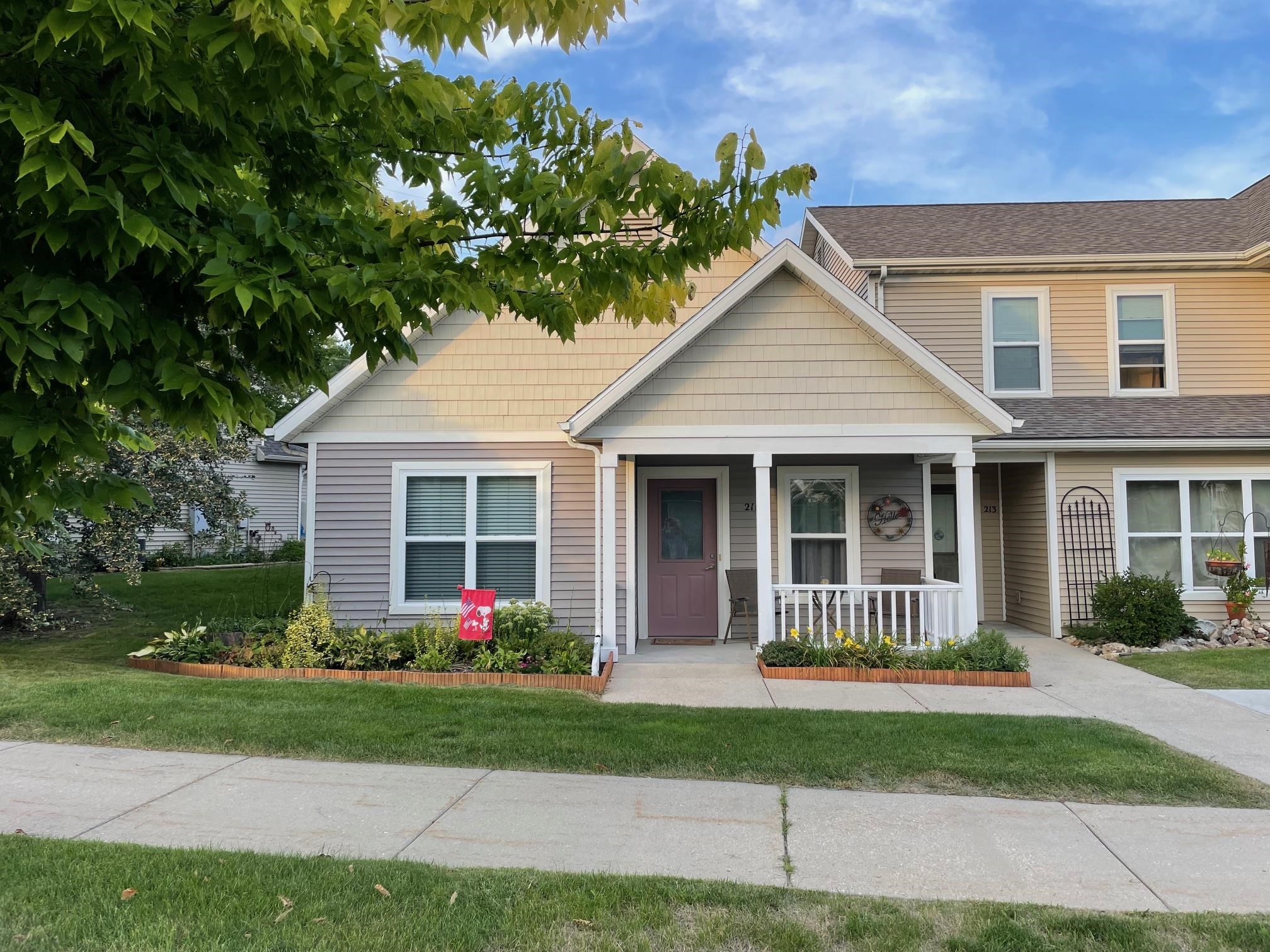211 S Musket Ridge Drive — photo