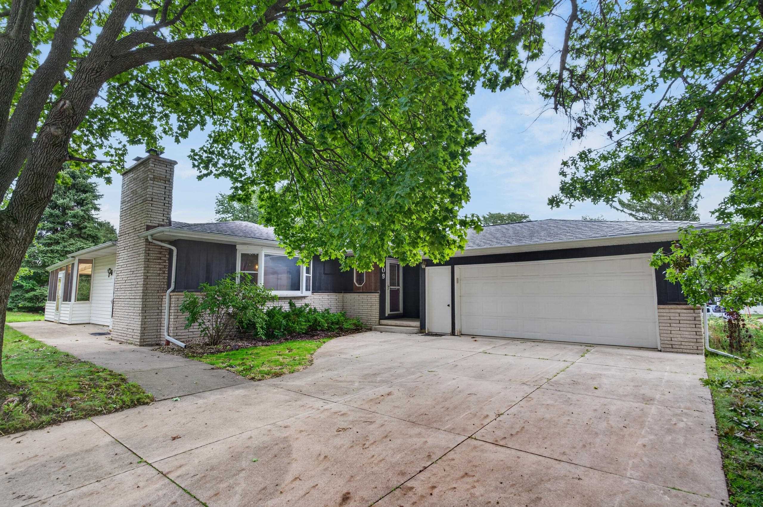 109 Lucille Street — photo