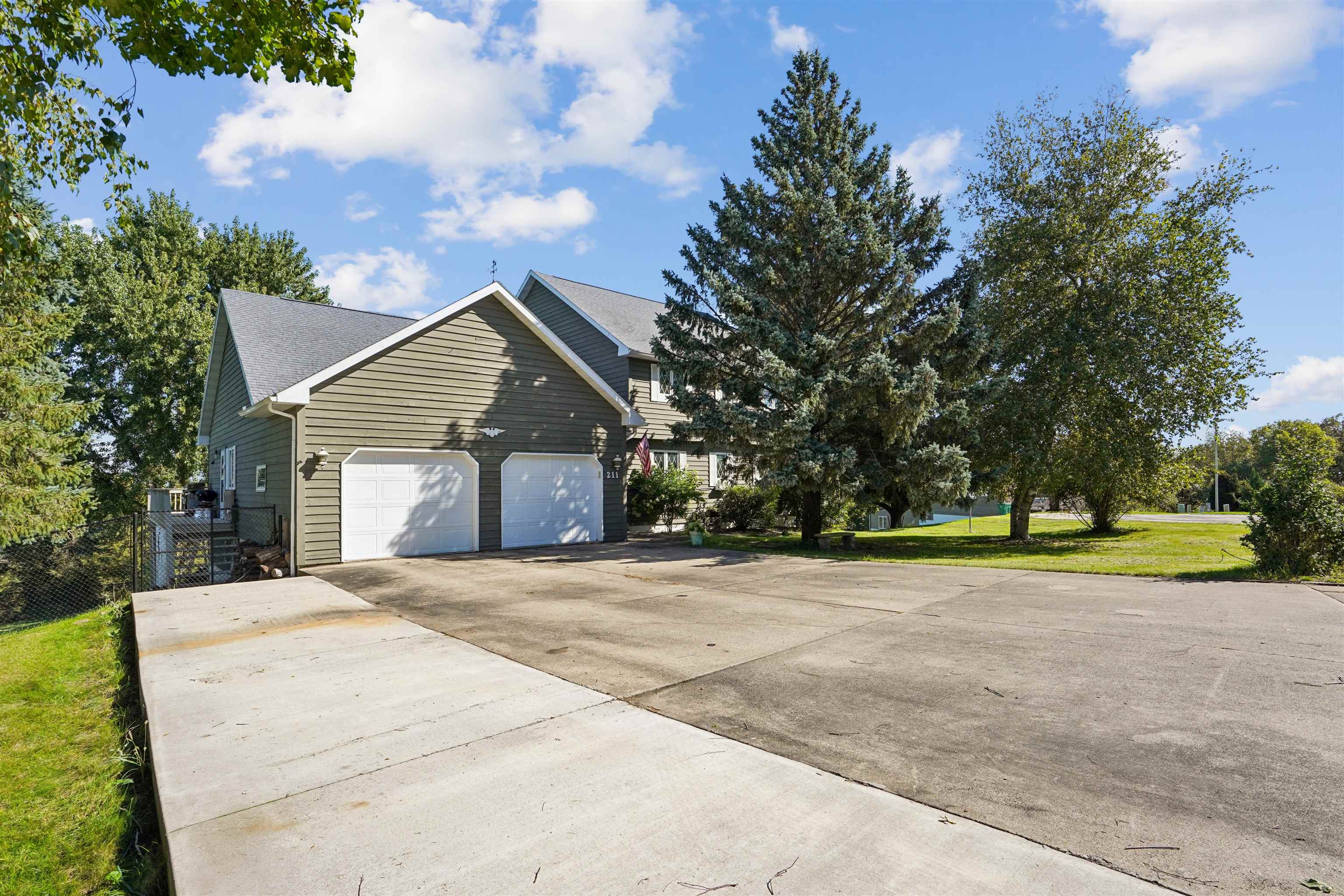 211 Eagle Drive, McGregor, IA 52157 — photo 2