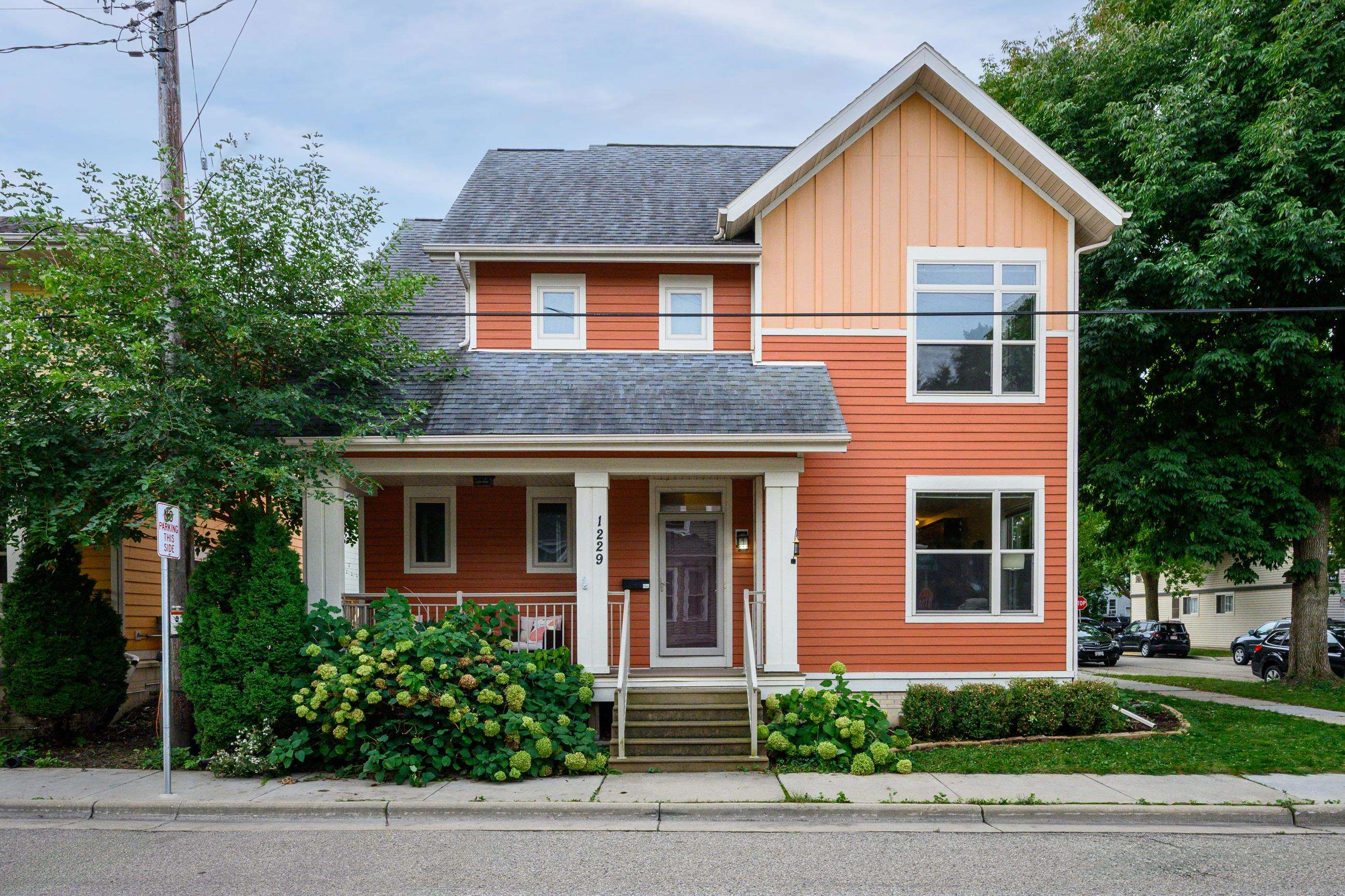 1229 St James Court — photo