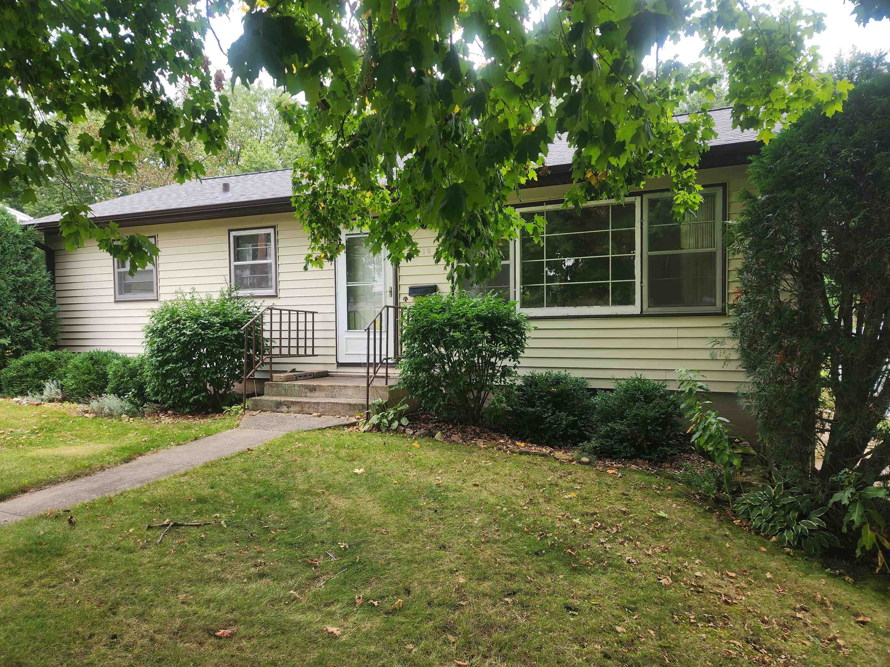 515 N Hickory Street — photo