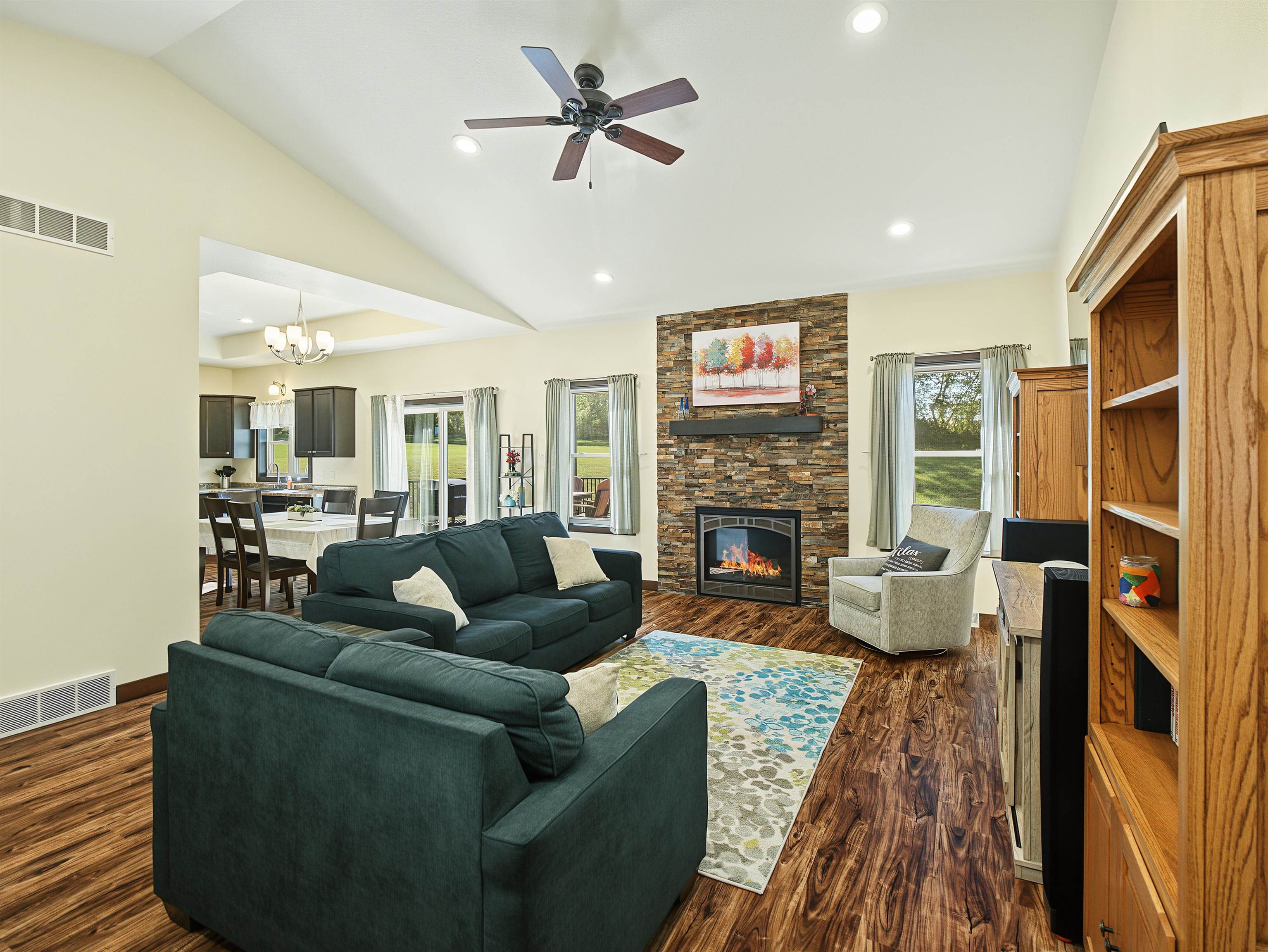 420 Ridgeway Drive, Rio, WI 53960 — photo 3
