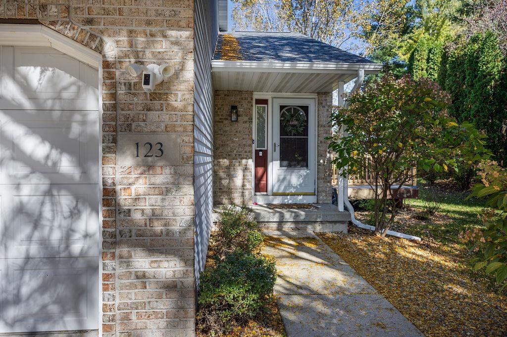 123 W Windsor Avenue — photo