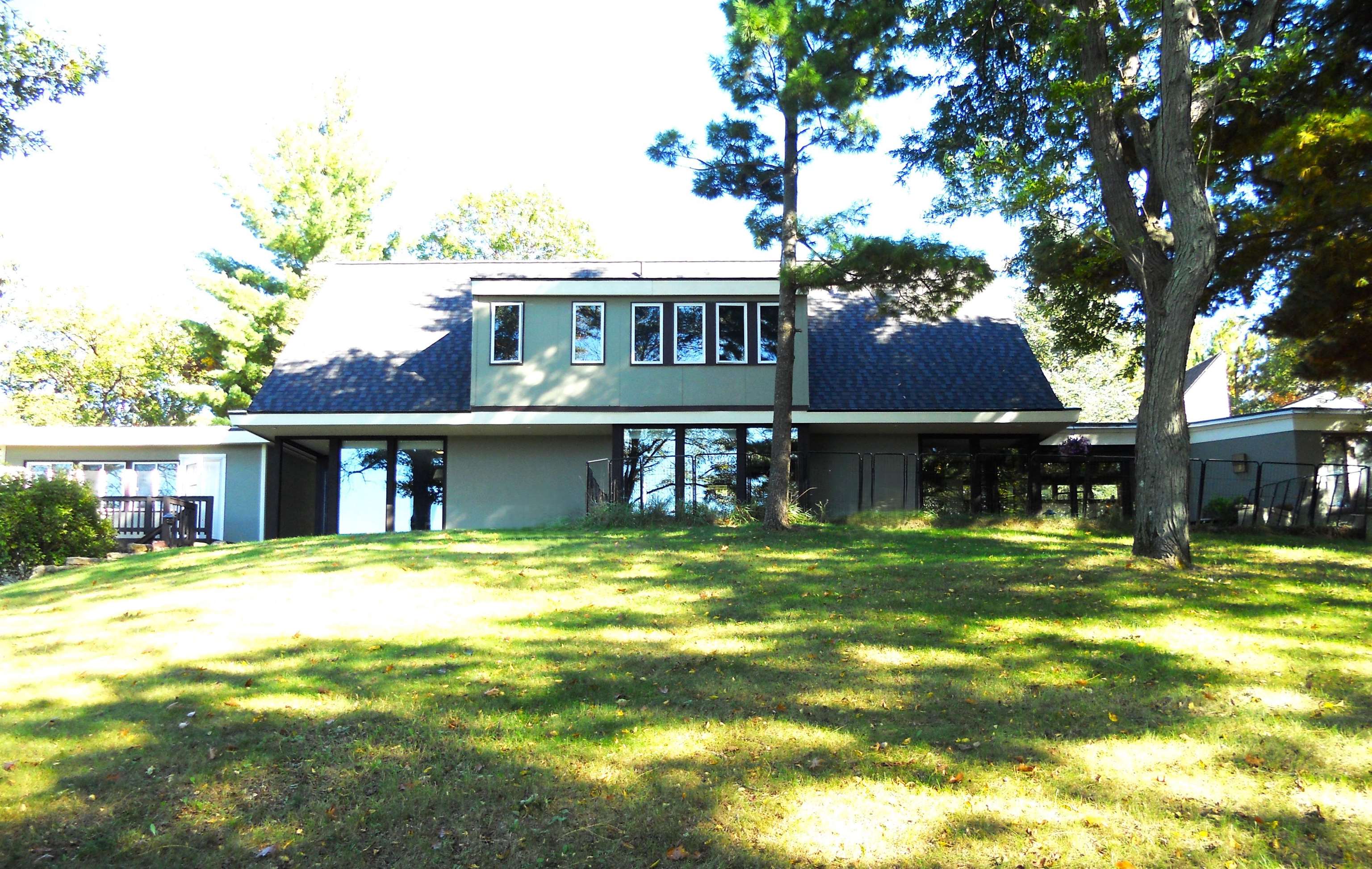 322 Silver Lake Drive — photo