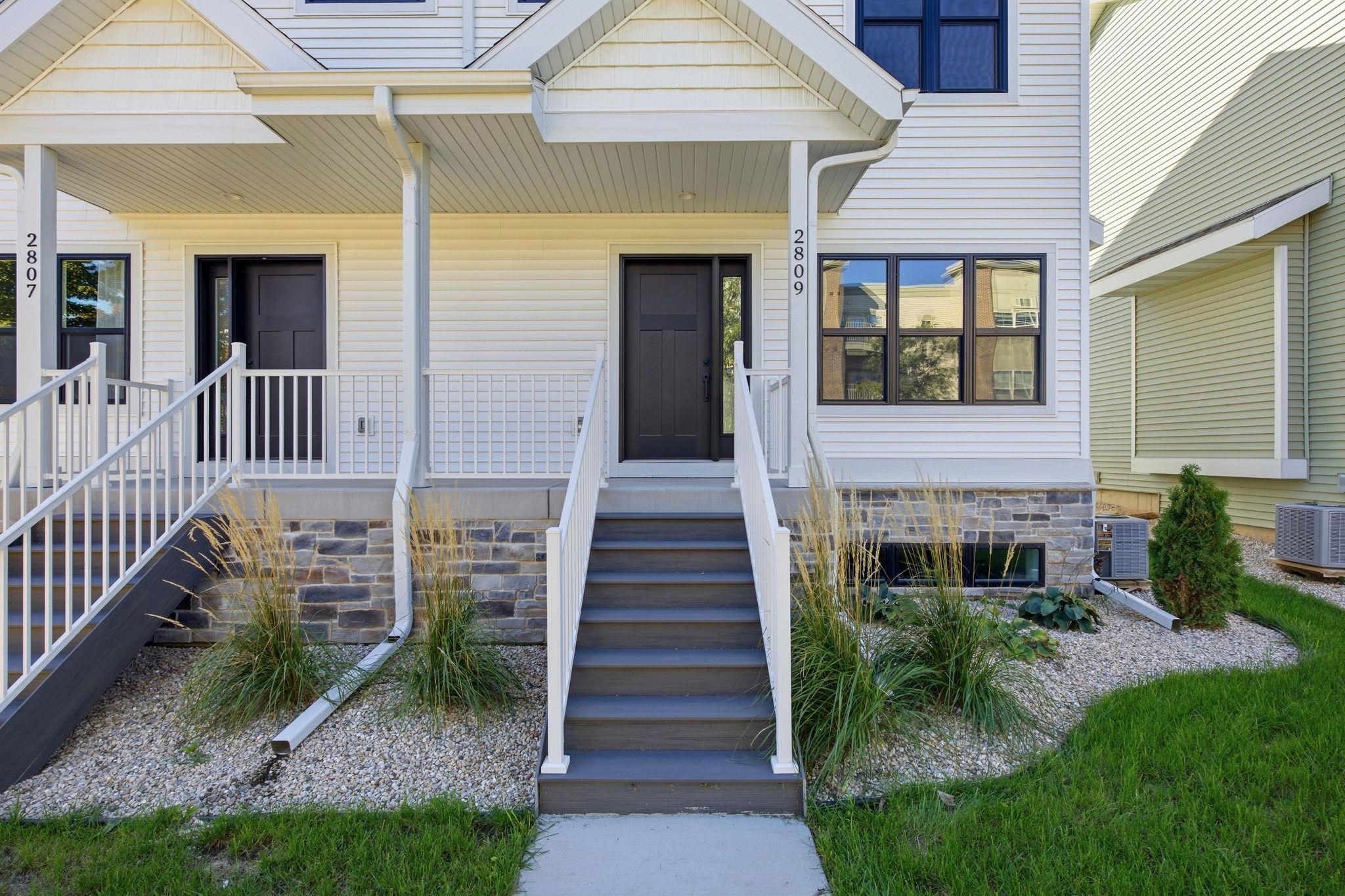 2809 Crinkle Root Drive — photo