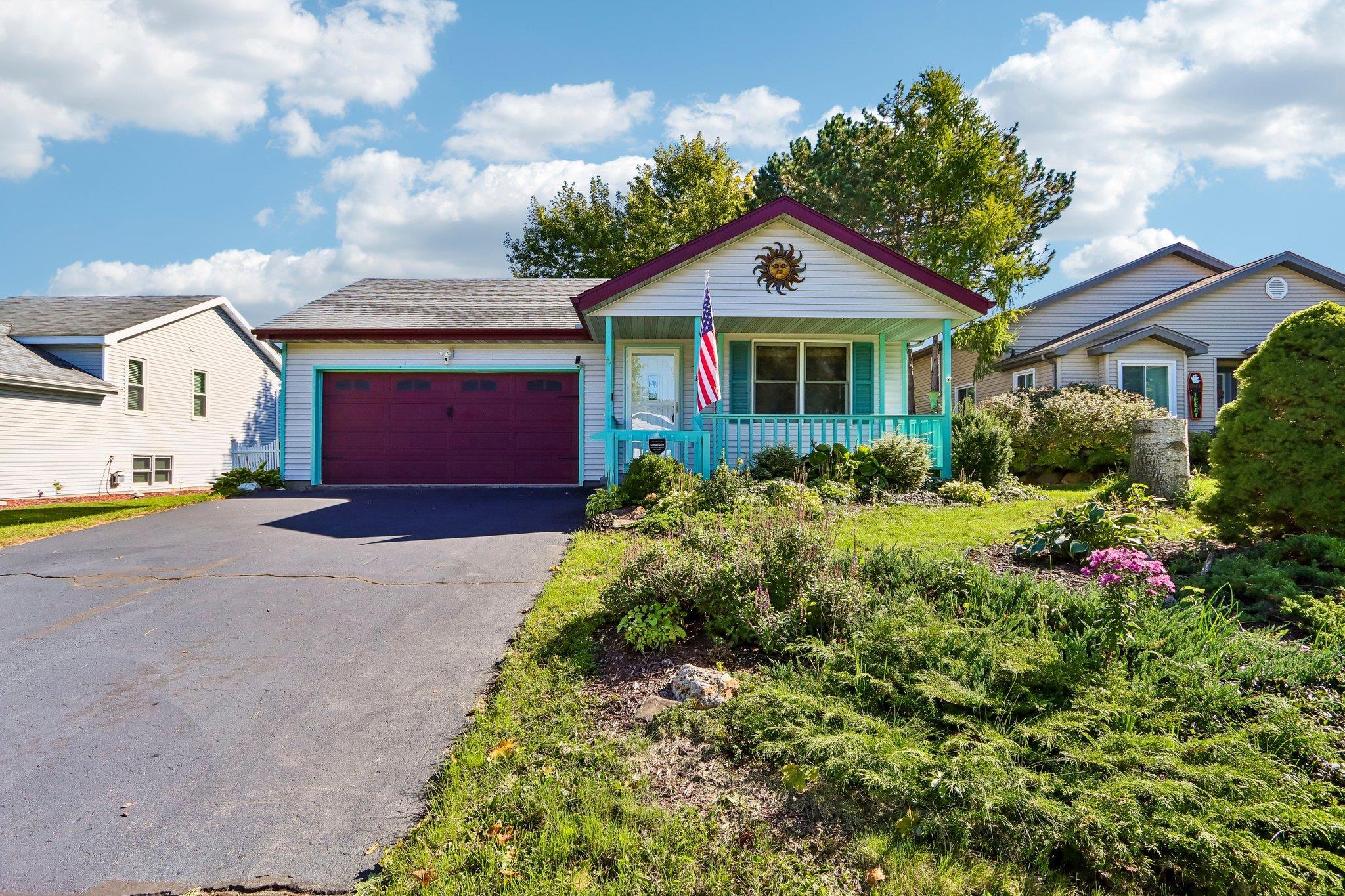 6 Buhler Court — photo