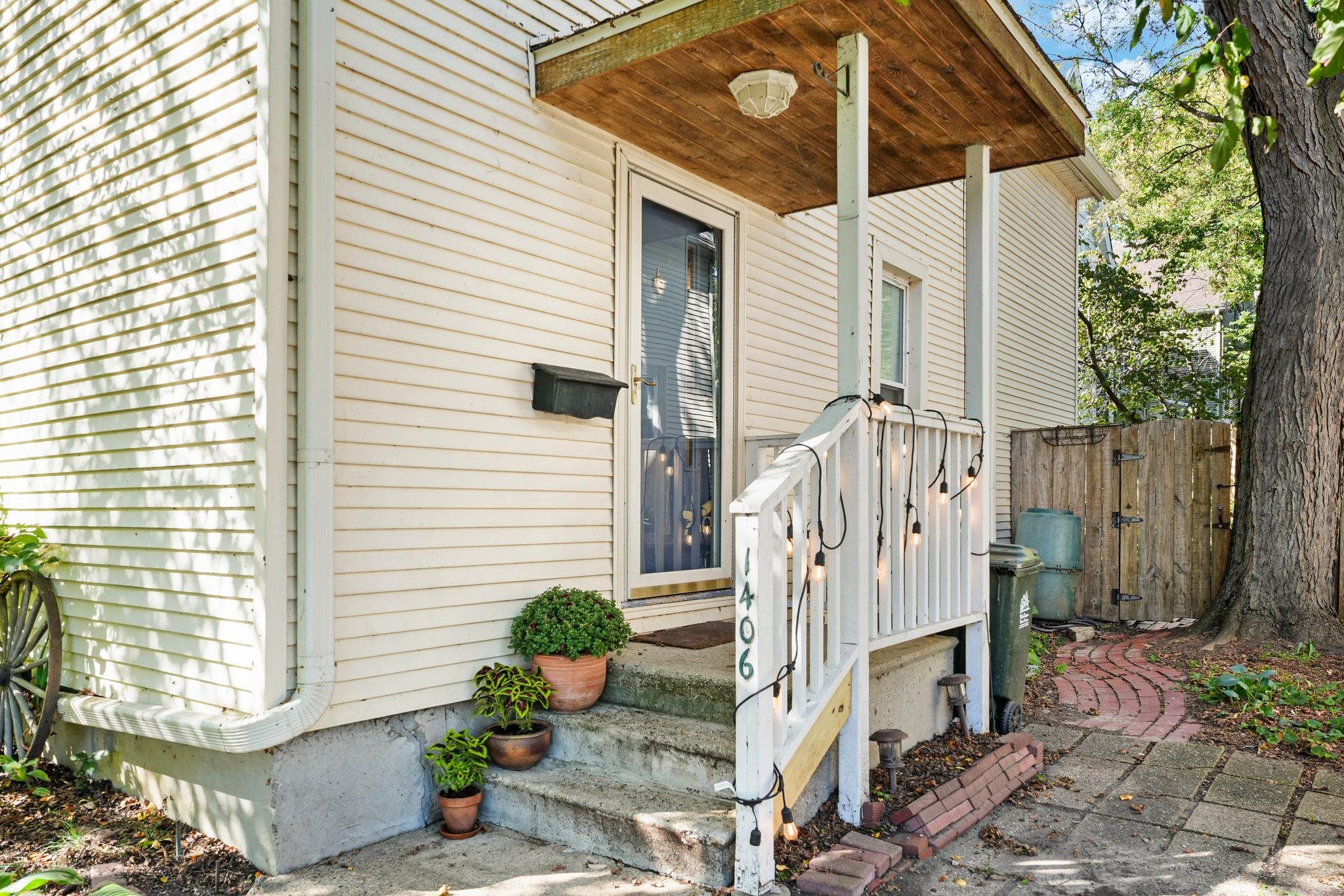 1406 Jenifer Street — photo