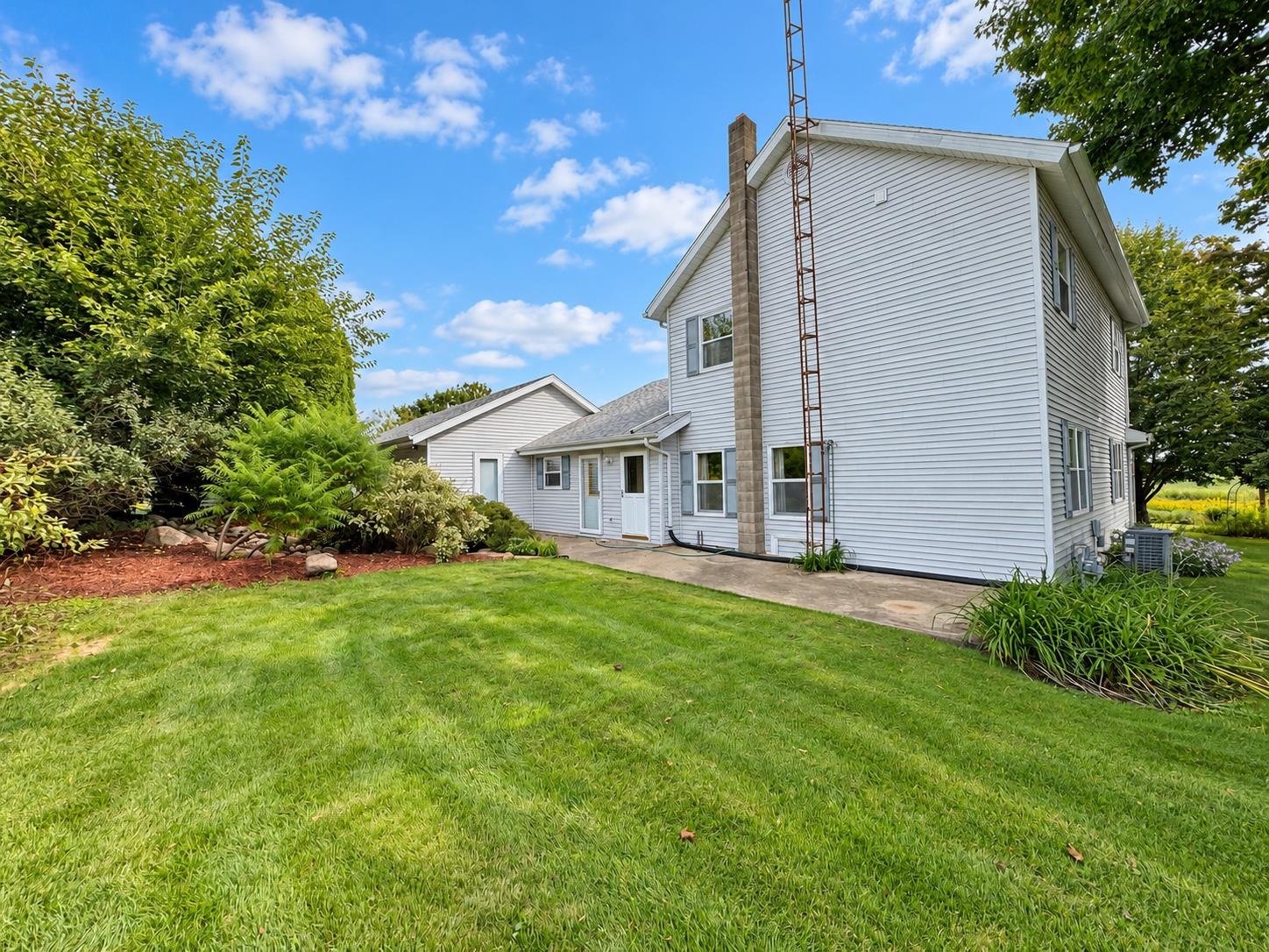 208 E Main Street, Cobb, WI 53526 — photo 3